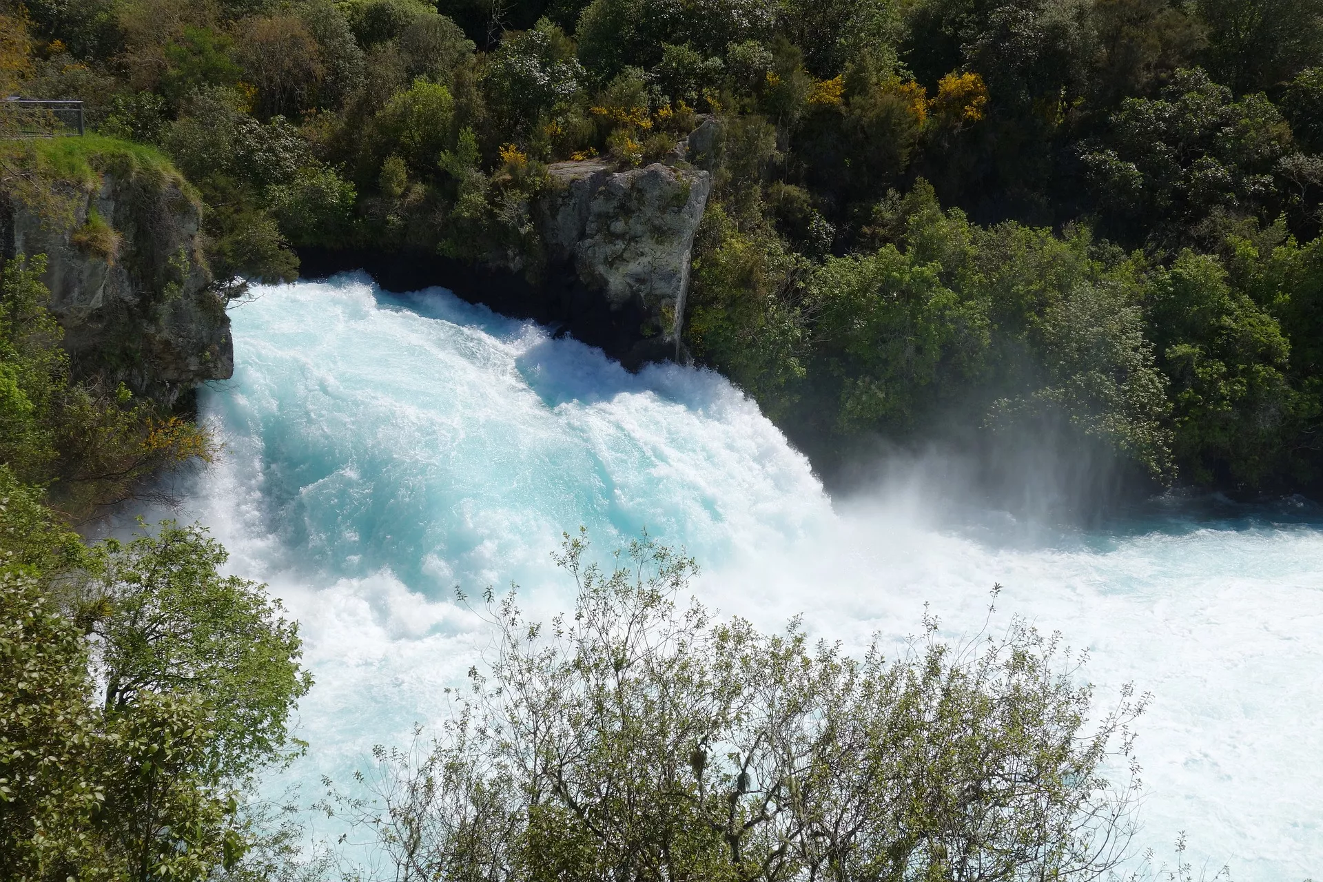 Huka Falls in New Zealand, Australia and Oceania | Waterfalls - Rated 4