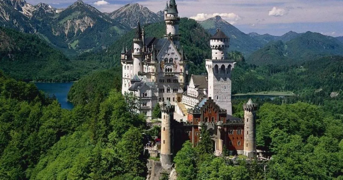 Neuschwanstein Castle in Germany, Europe | Museums,Castles - Rated 6.1