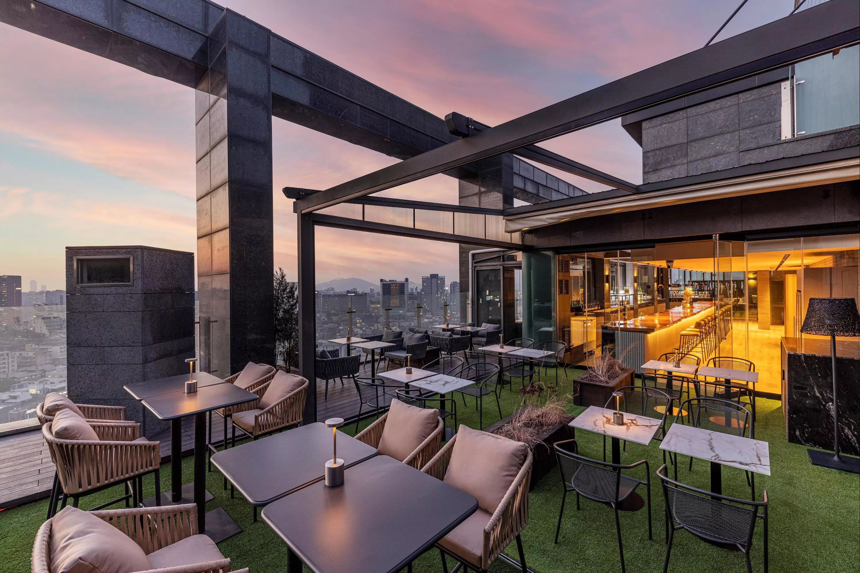 Rooftop Kloud in South Korea, East Asia | Observation Decks,Bars - Rated 3.3