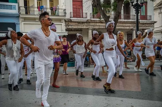 Dance School Salsa Estilo Cuba in Cuba, Caribbean | Dancing Bars & Studios - Rated 4.1
