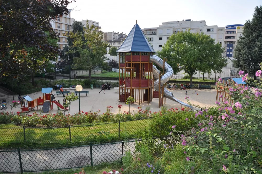 Square de la Roquette in France, Europe | Playgrounds - Rated 3.5