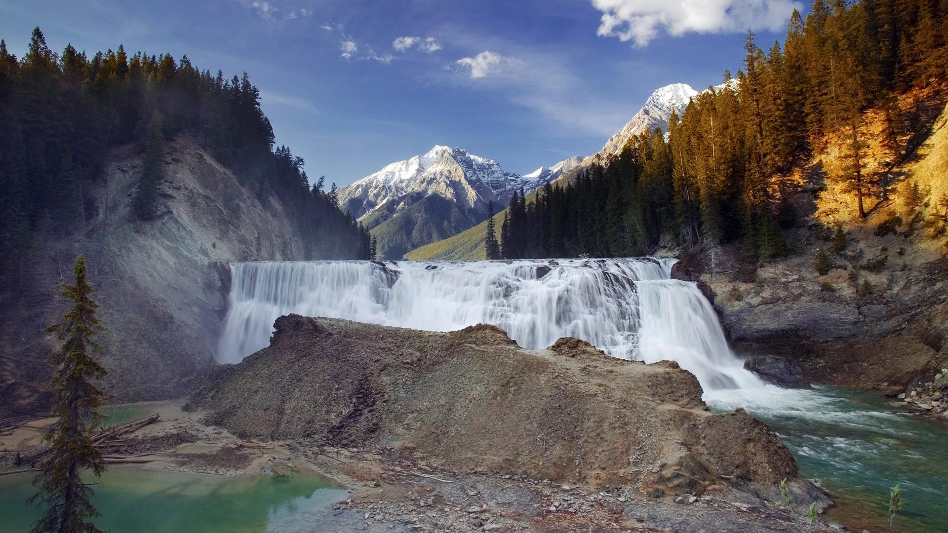 Wapta Falls in Canada, North America | Waterfalls,Trekking & Hiking - Rated 3.7