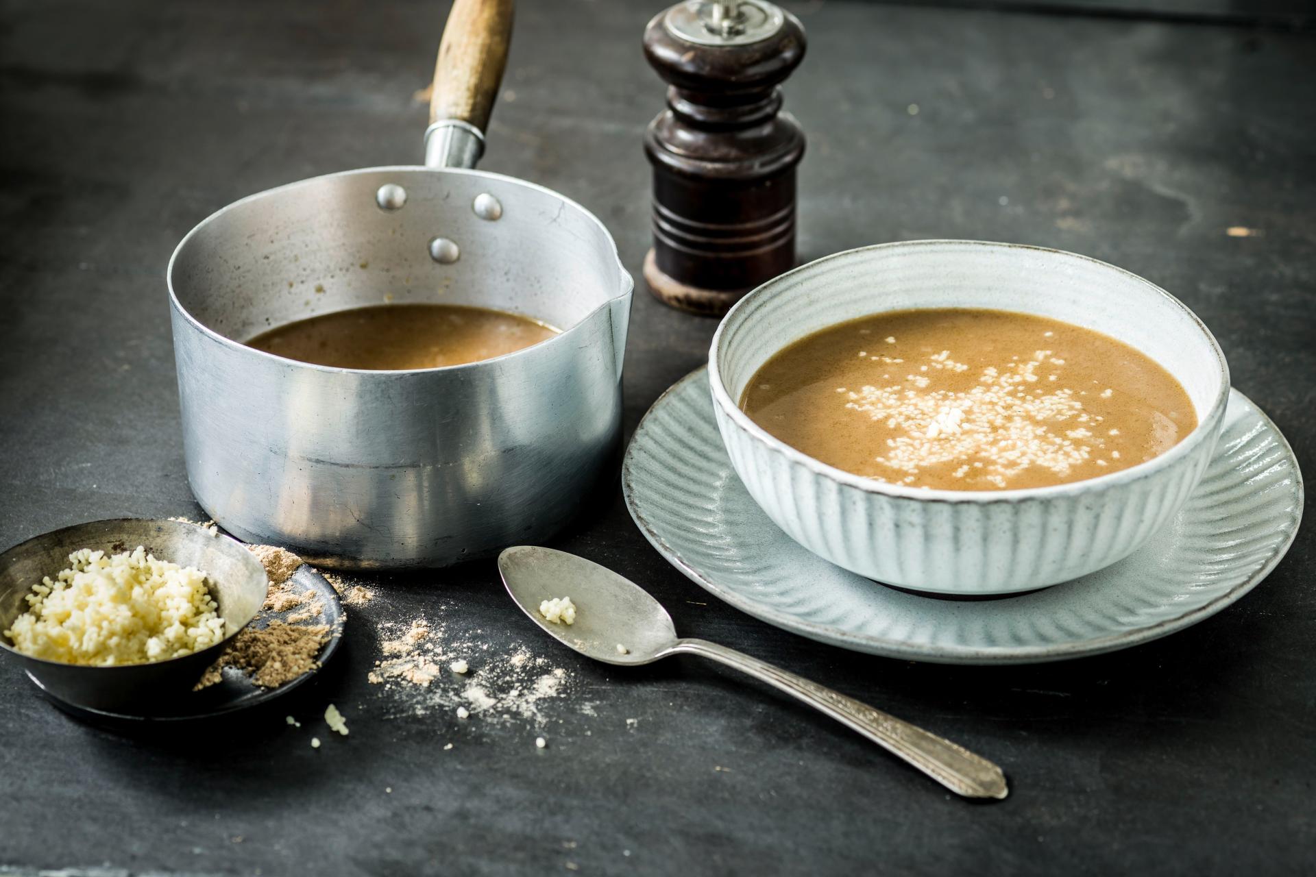 Чья кухня. Mehlsuppe. Суп из муки Mehlsuppe. Mehlsuppe flour Soup Швейцария. Техасская похлебка.