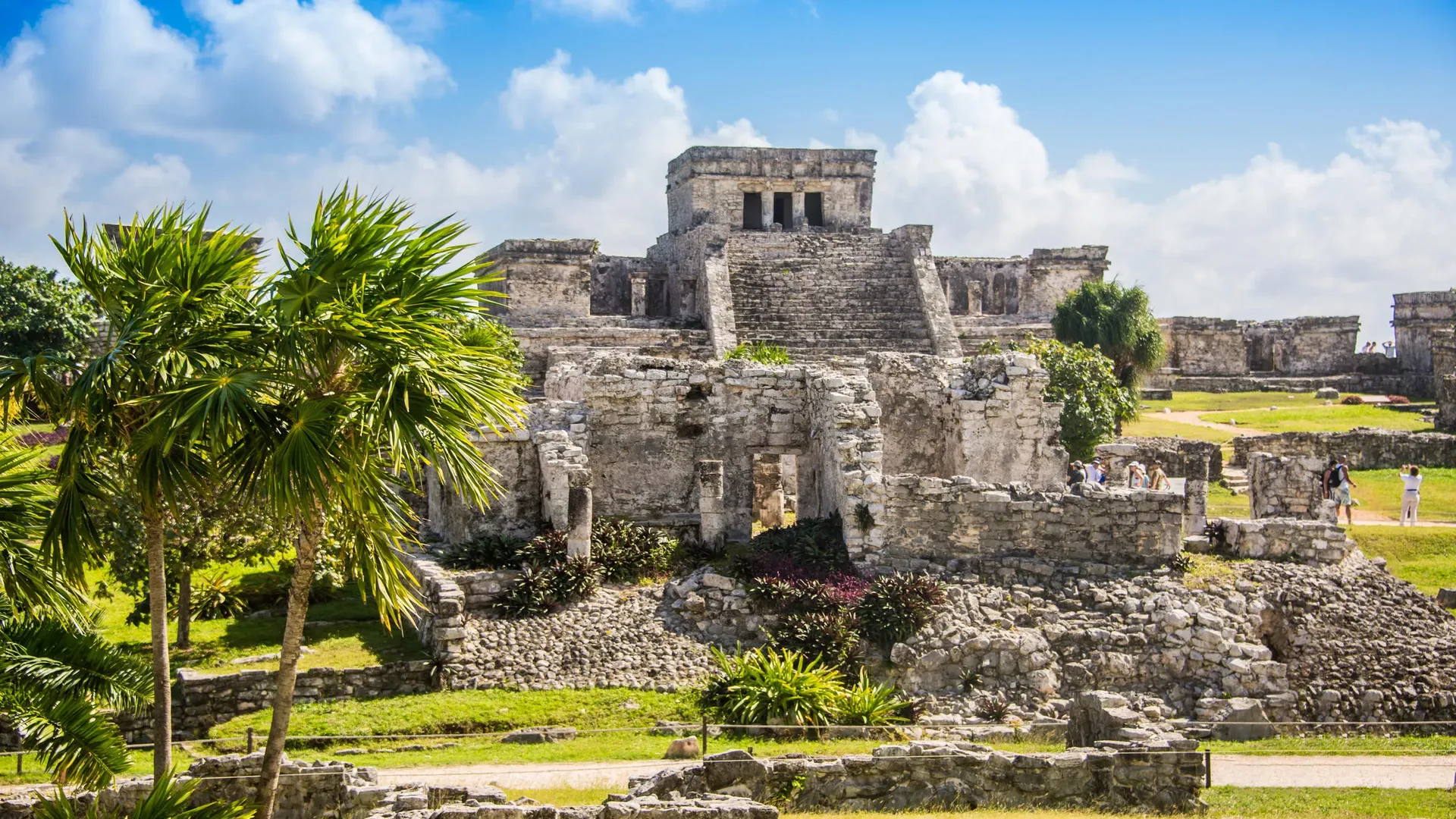 Top 10 Spots for Sex and Drugs in Tulum
