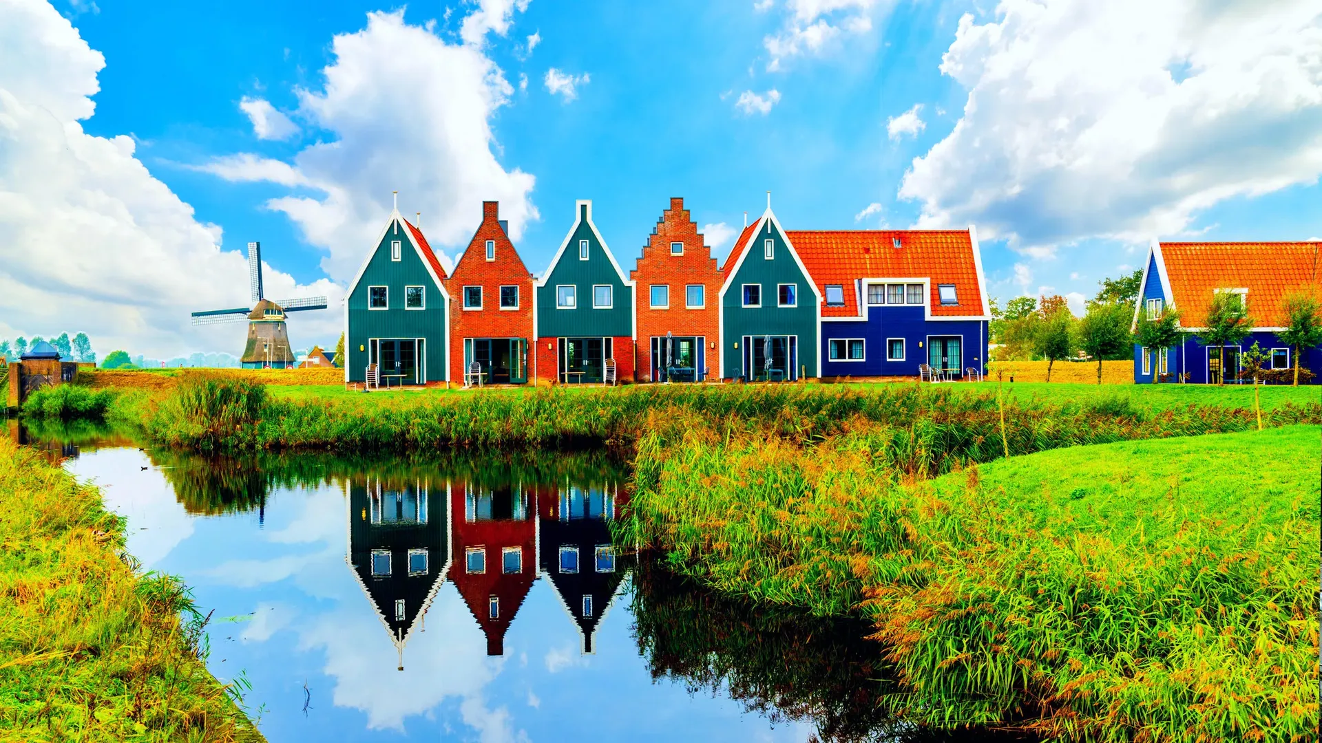 Volendam | North Holland Region, Netherlands - Rated 7