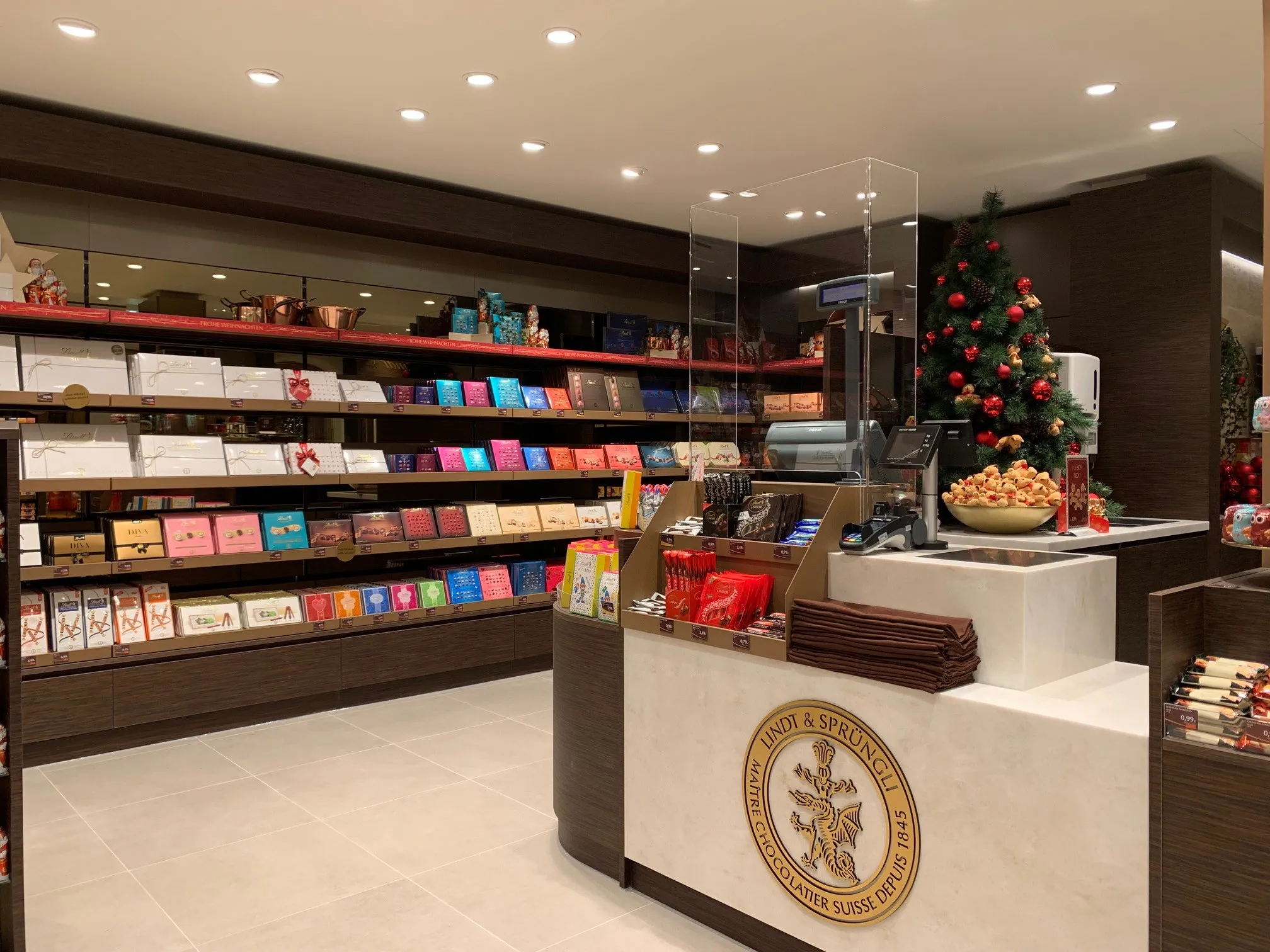Lindt Boutique Dresden in Germany, europe | Sweets - Country Helper