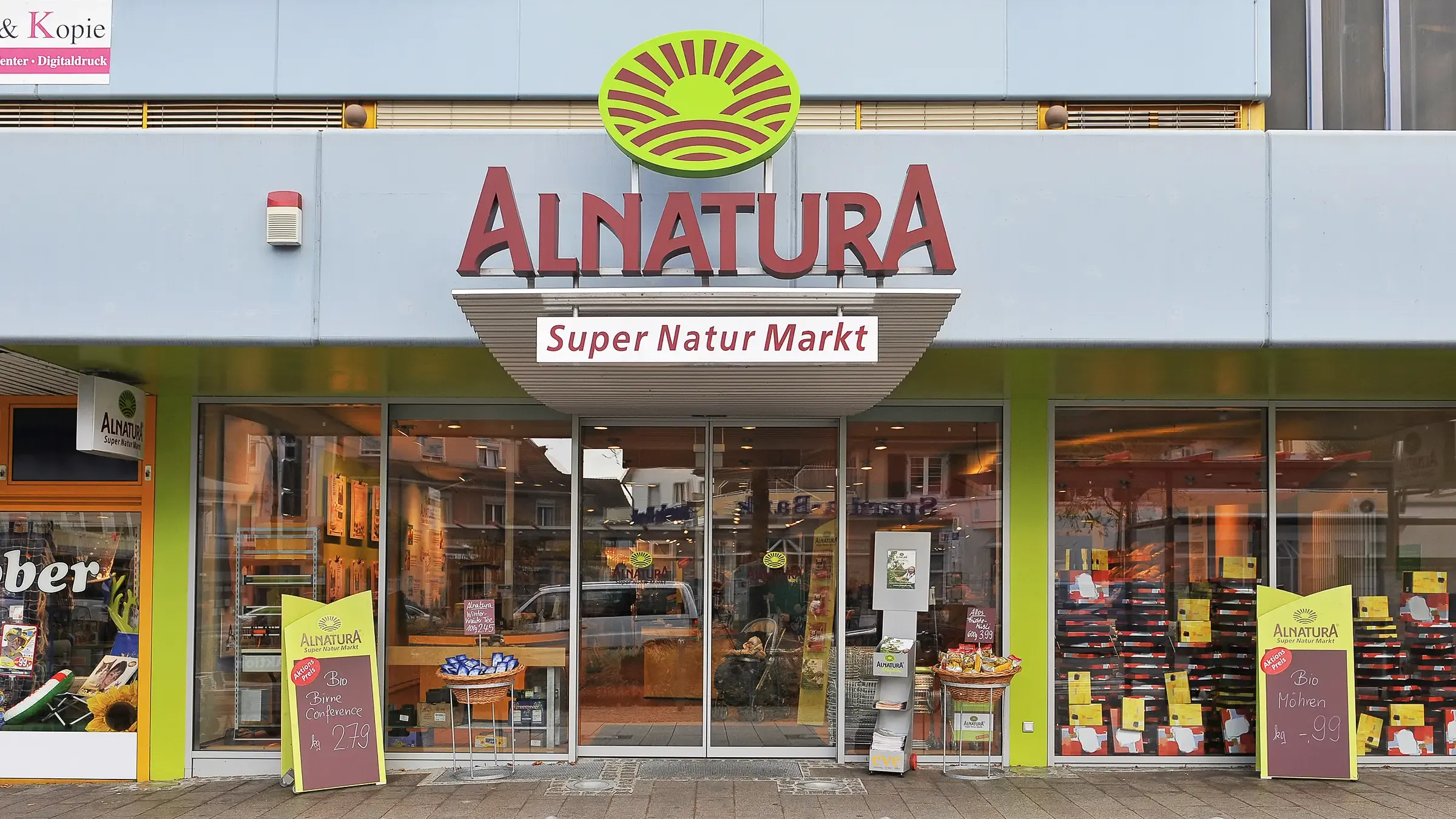 Alnatura Super Natur Markt in Germany, europe | Wine,Dairy,Baked Goods,Beer,Fruit & Vegetable,Meat,Tea - Country Helper