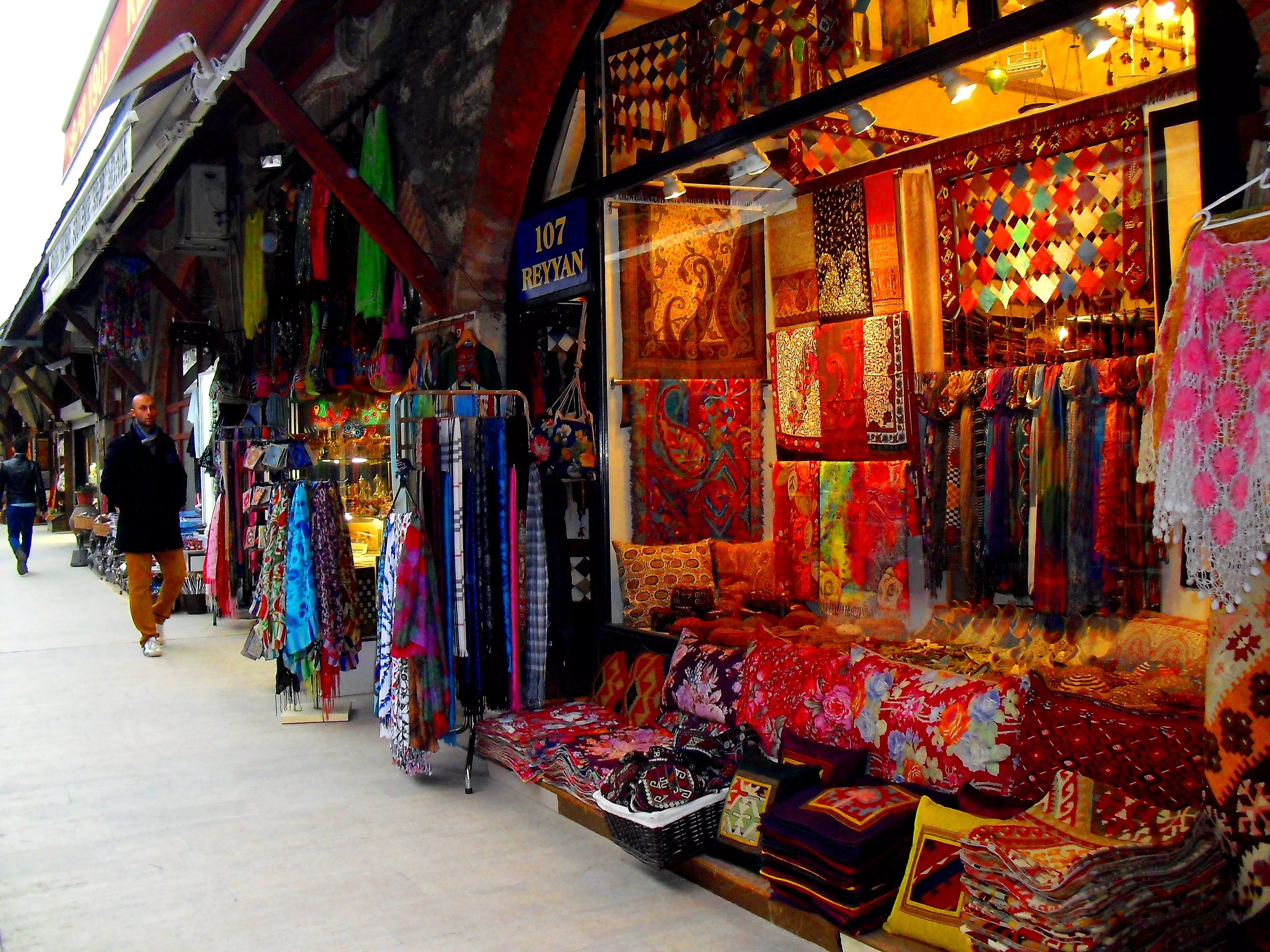 Arasta Bazaar in Turkey, central_asia | Handbags,Shoes,Accessories,Clothes - Country Helper