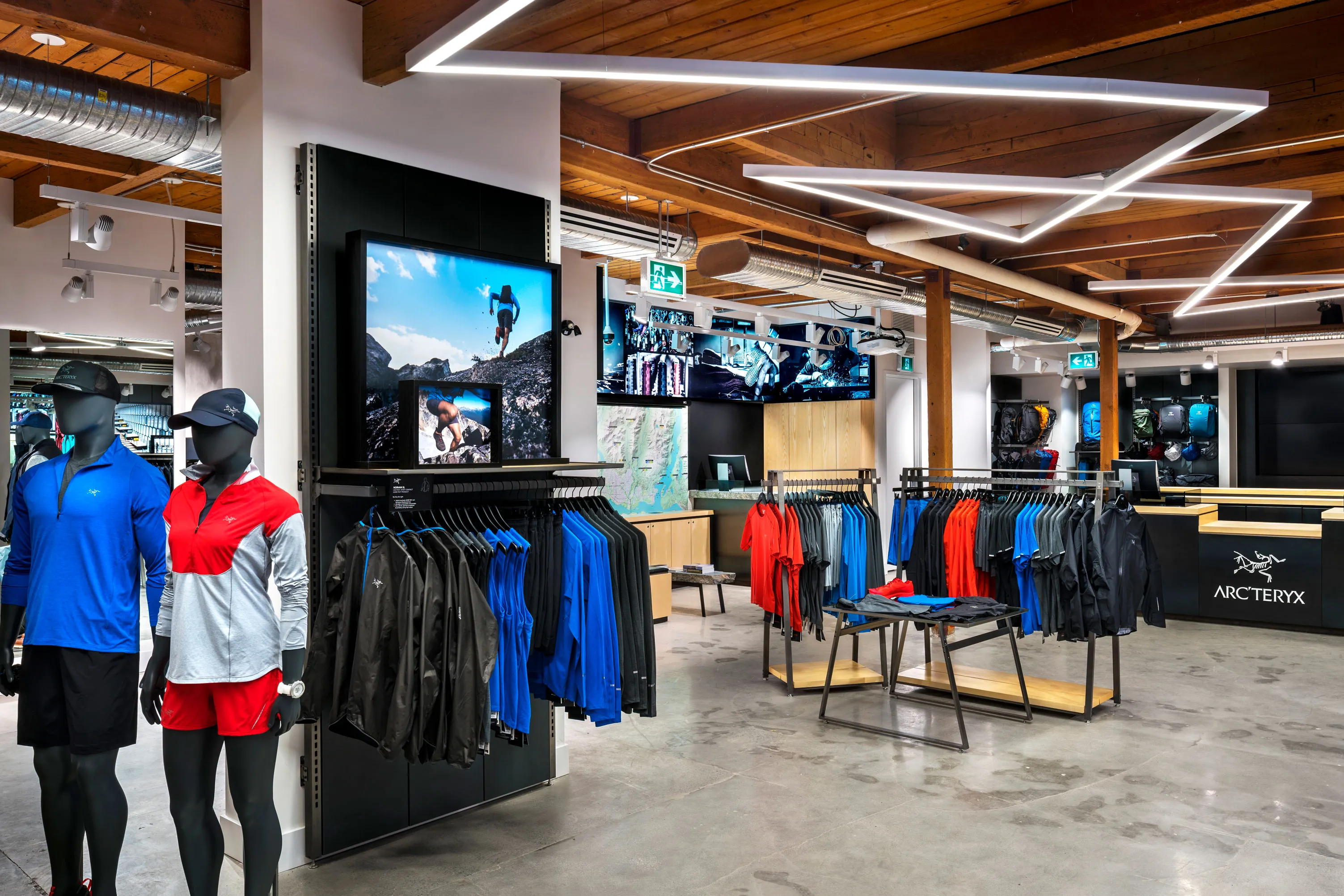 Arc’teryx Washington DC Brand Store in USA, north_america | Sportswear - Country Helper