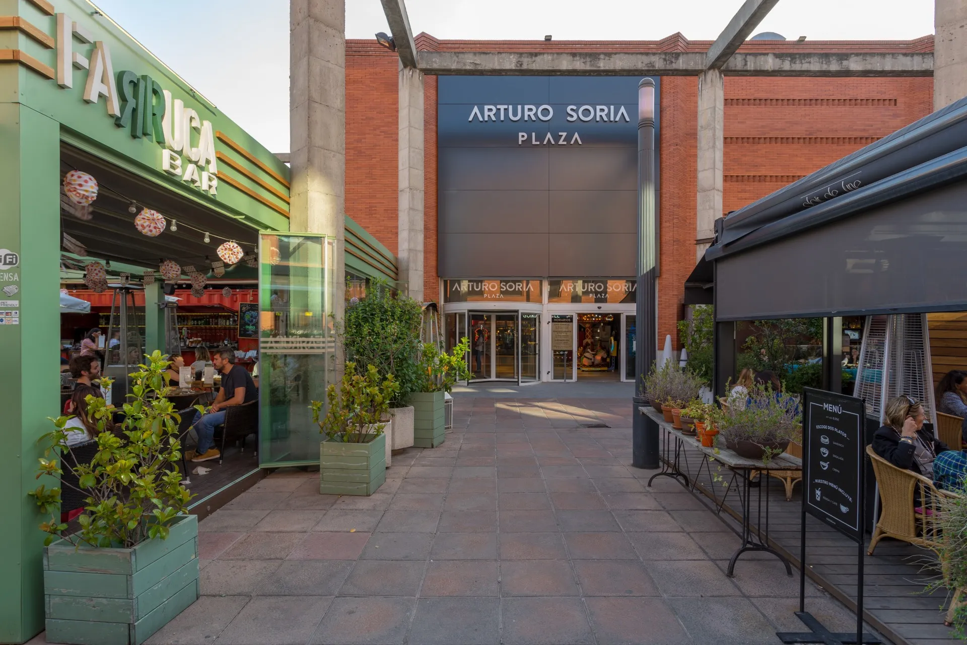 Arturo Soria Plaza in Spain, europe | Shoes,Accessories,Clothes,Cosmetics,Sportswear,Watches - Country Helper