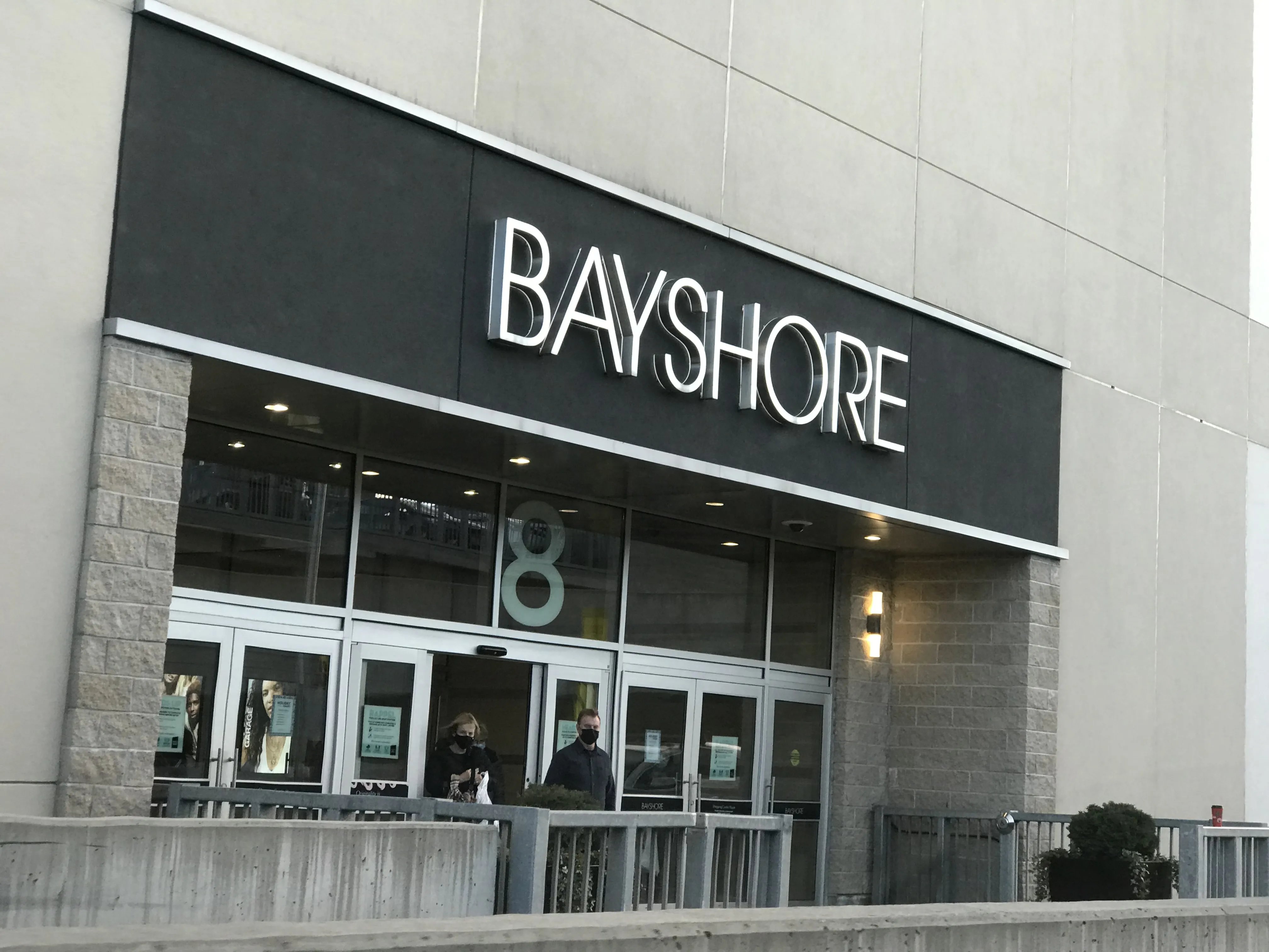 Bayshore Shopping Centre in Canada, north_america | Fragrance,Shoes,Clothes,Cosmetics,Sportswear,Swimwear - Country Helper
