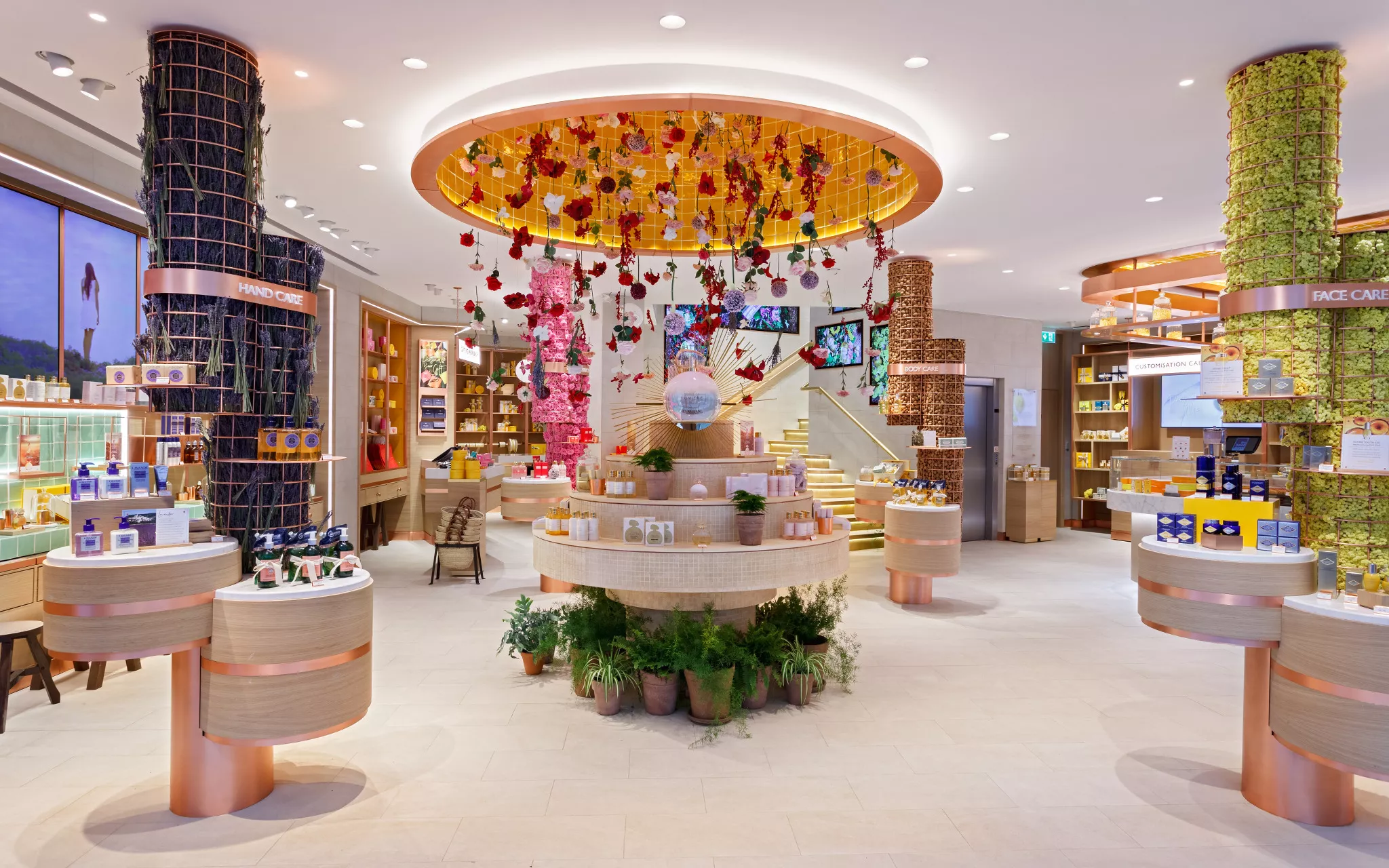L'Occitane En Provence in Turkey, central_asia | Fragrance,Natural Beauty Products,Cosmetics - Country Helper