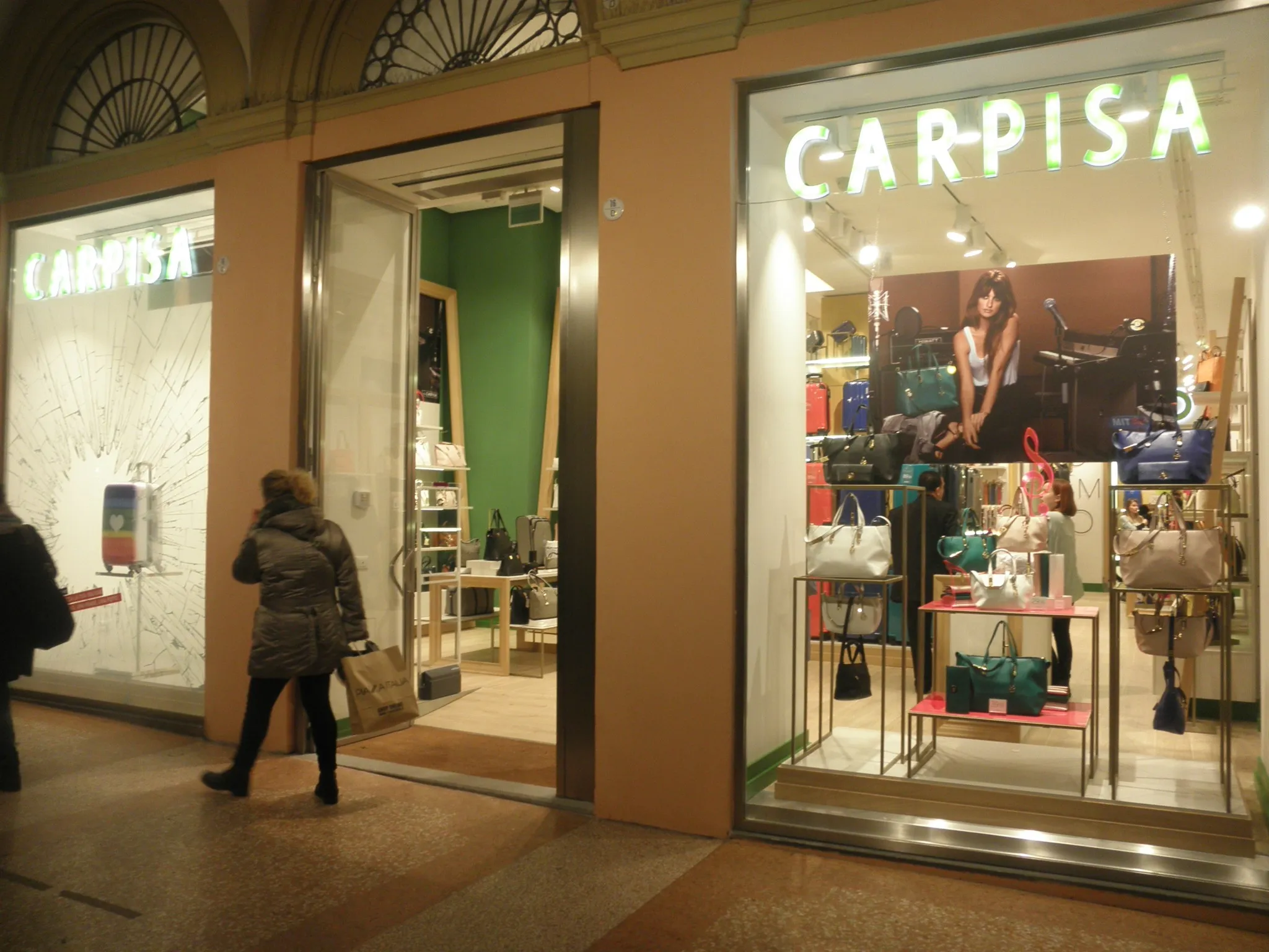 Carpisa in Italy, europe | Travel Bags - Country Helper