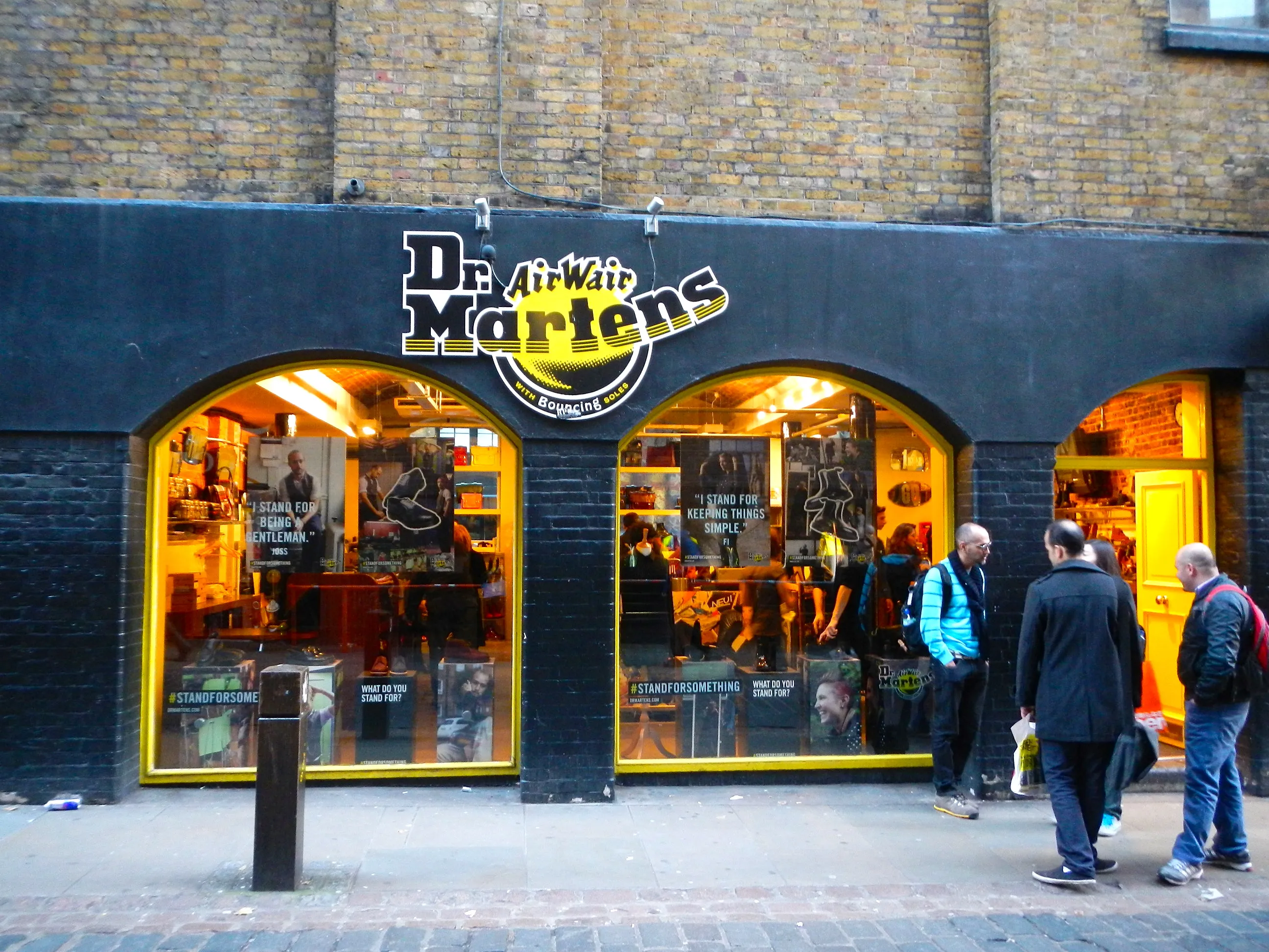 Dr. Martens in Italy, europe | Shoes - Country Helper