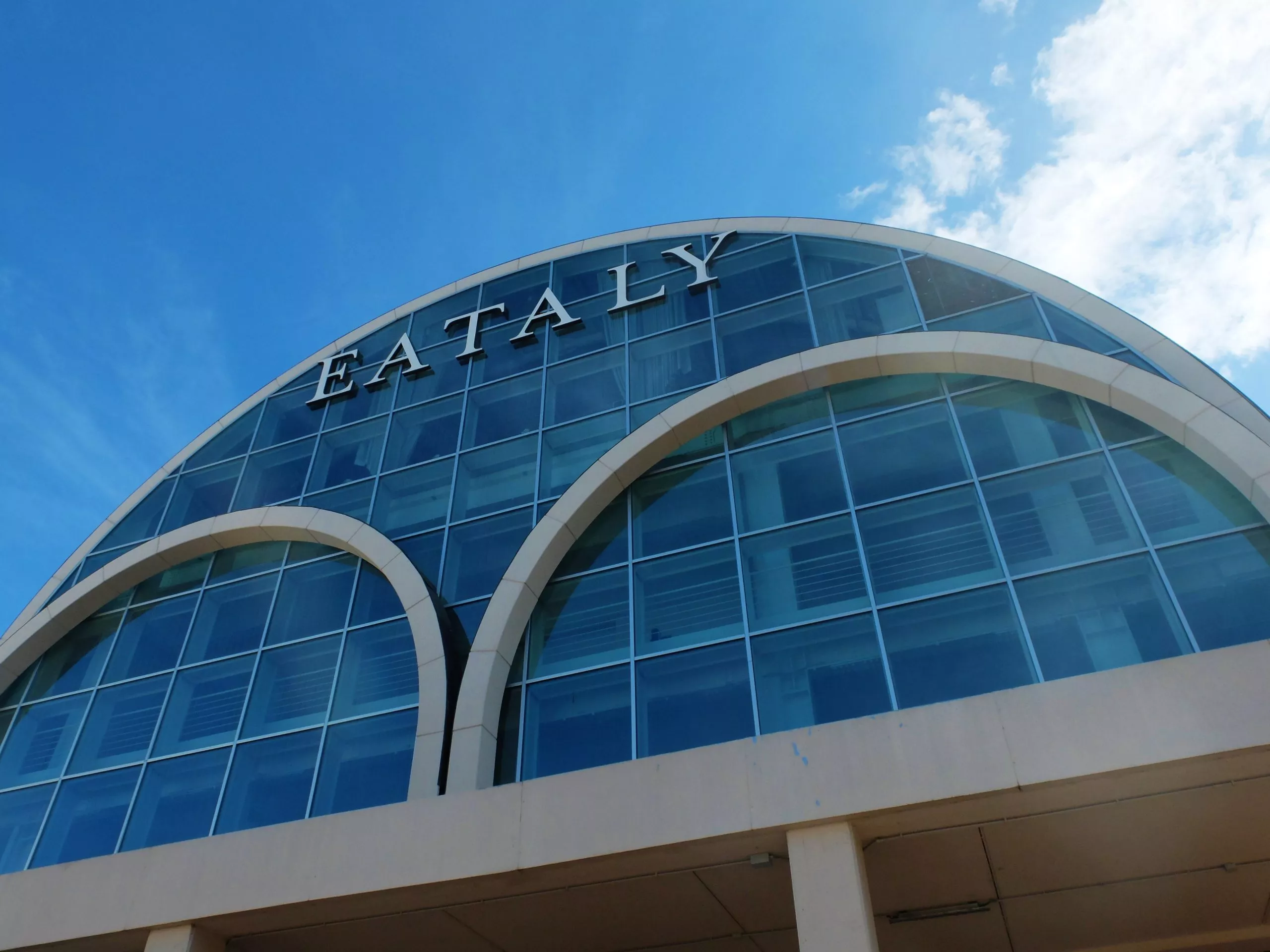 Eataly in Italy, europe | Organic Food,Dairy,Groceries,Seafood,Meat - Country Helper