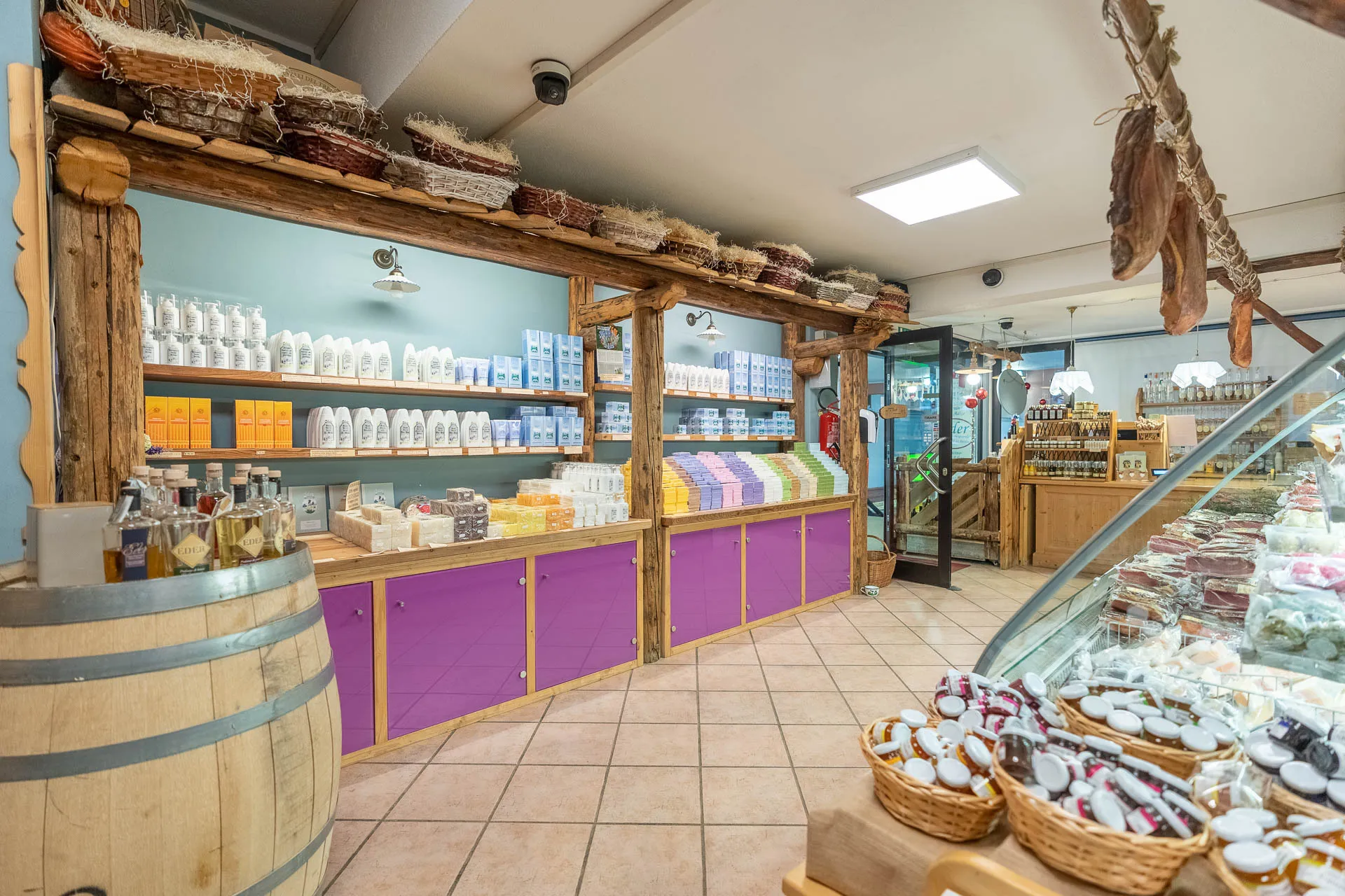 Eder Canazei Shop in Italy, europe | Organic Food,Dairy,Groceries,Baked Goods - Country Helper