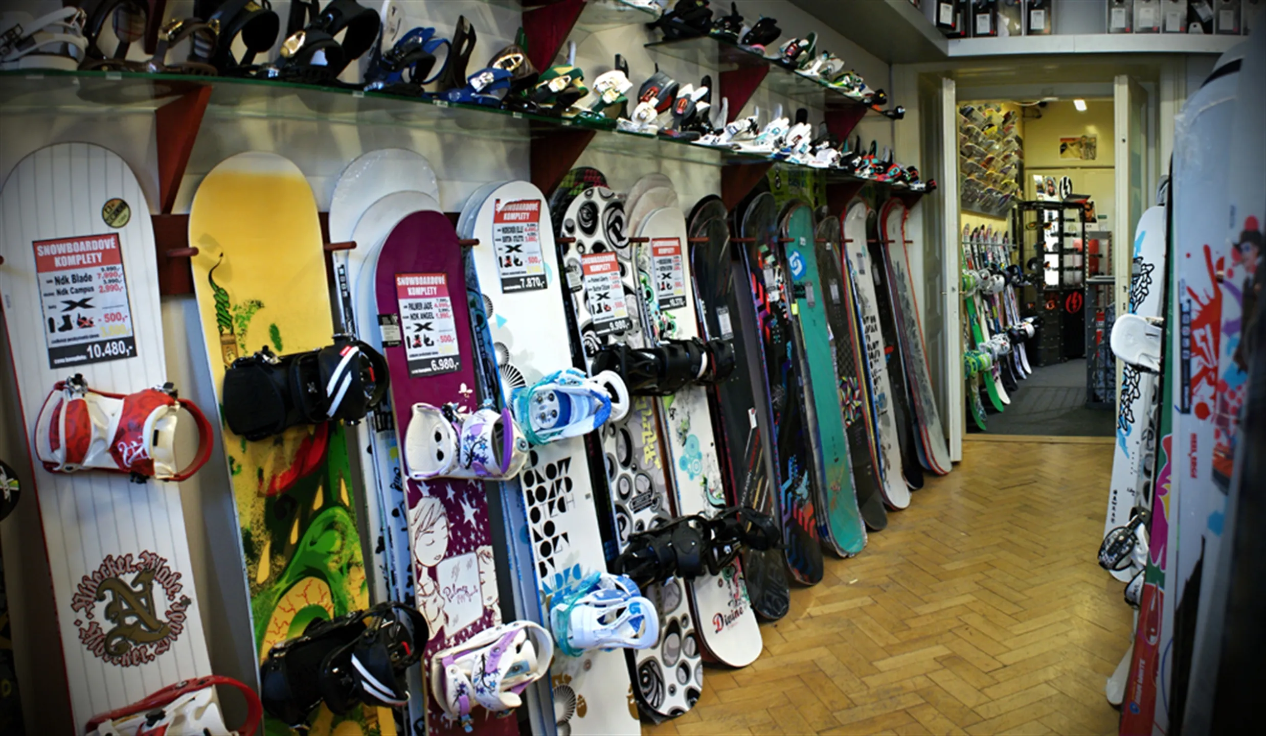 El Nino Snow and Skate Shop in Czech Republic, europe | Sporting Equipment,Sportswear - Country Helper