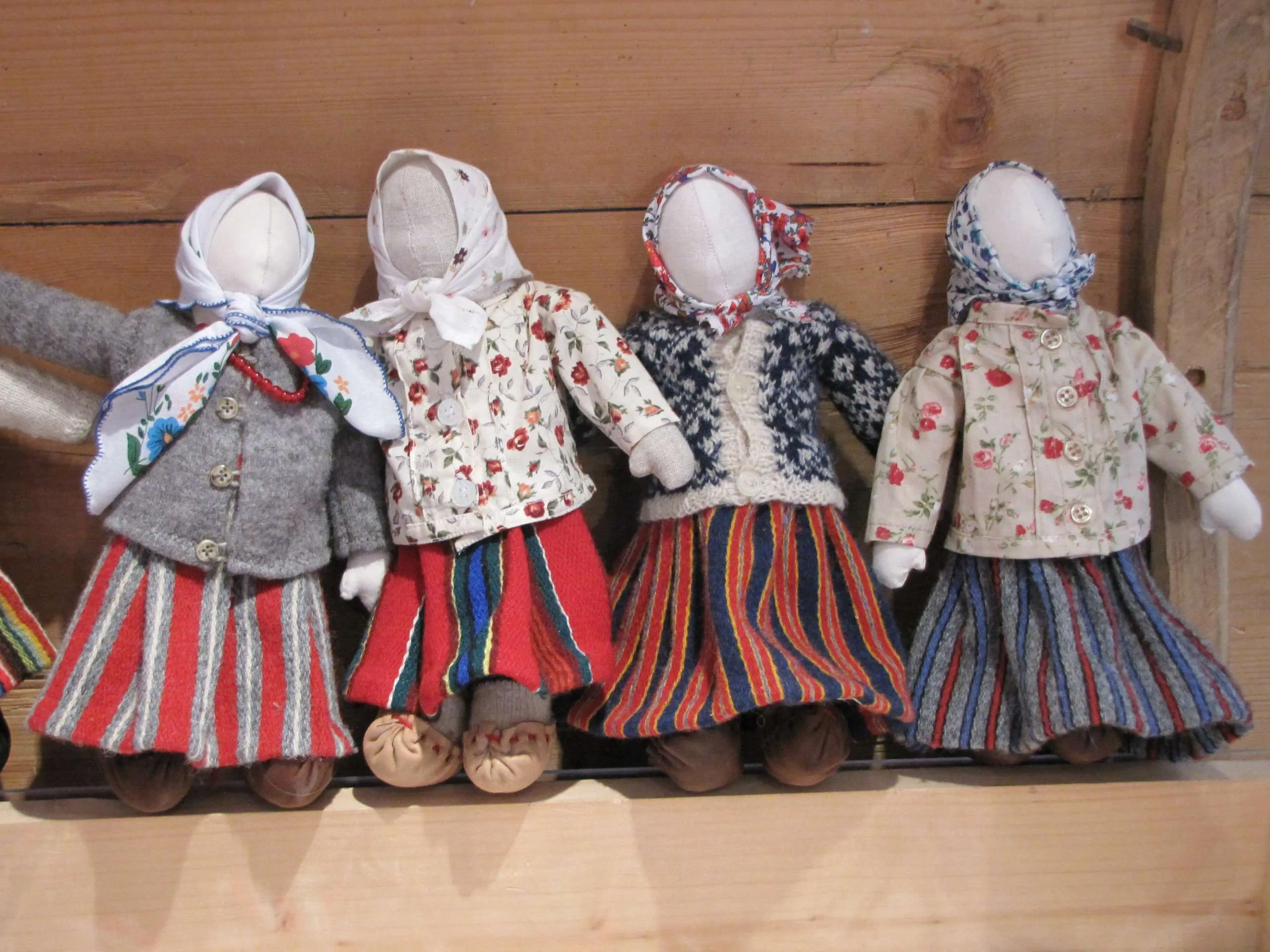 Estonian Handicraft House in Estonia, europe | Handicrafts - Country Helper