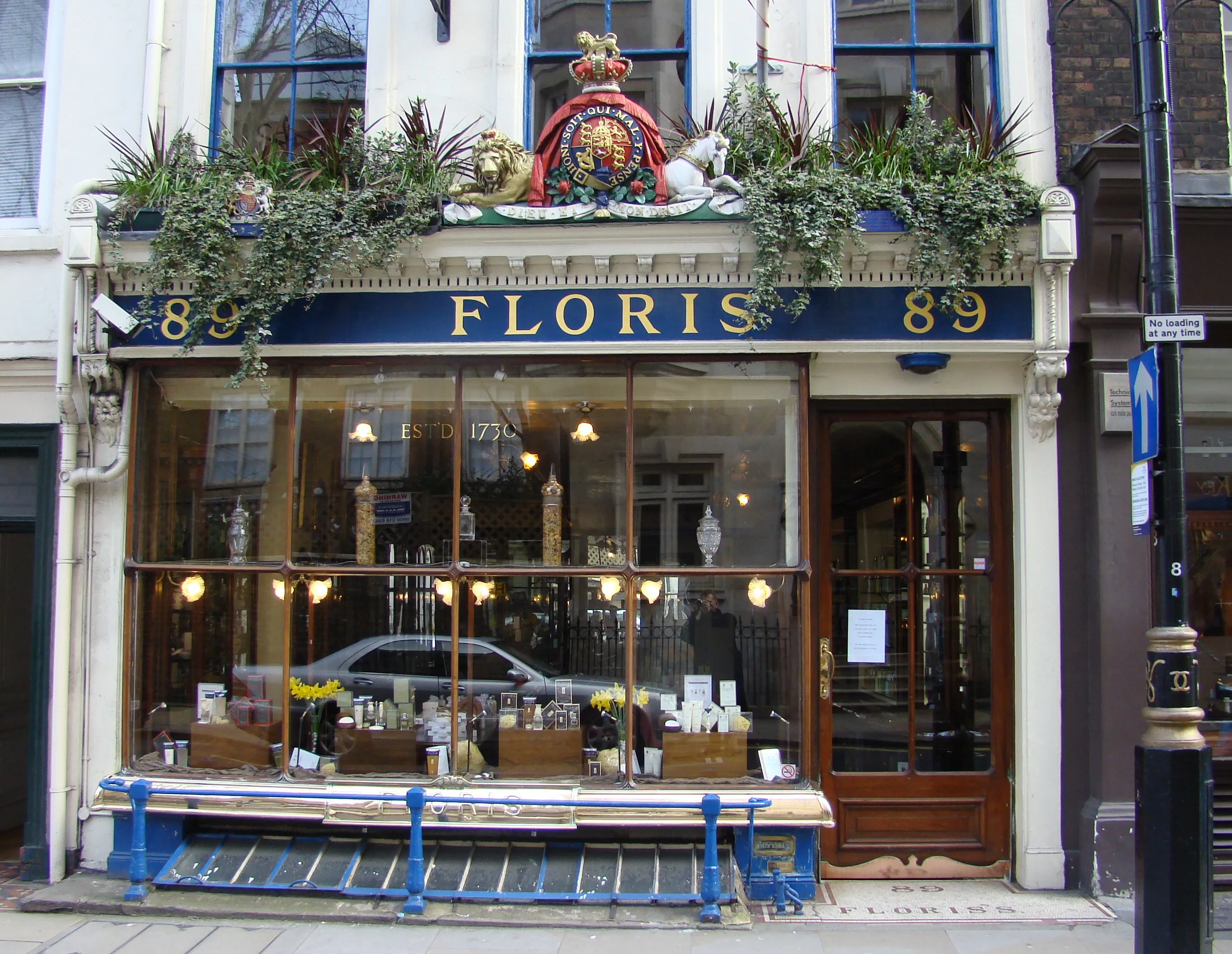 Floris in United Kingdom, europe | Fragrance - Country Helper