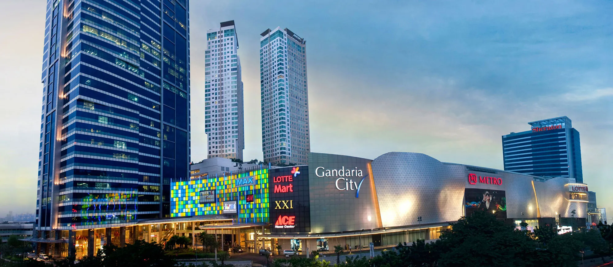 Gandaria City in Indonesia, central_asia | Sporting Equipment,Handbags,Shoes,Clothes,Cosmetics,Watches - Country Helper