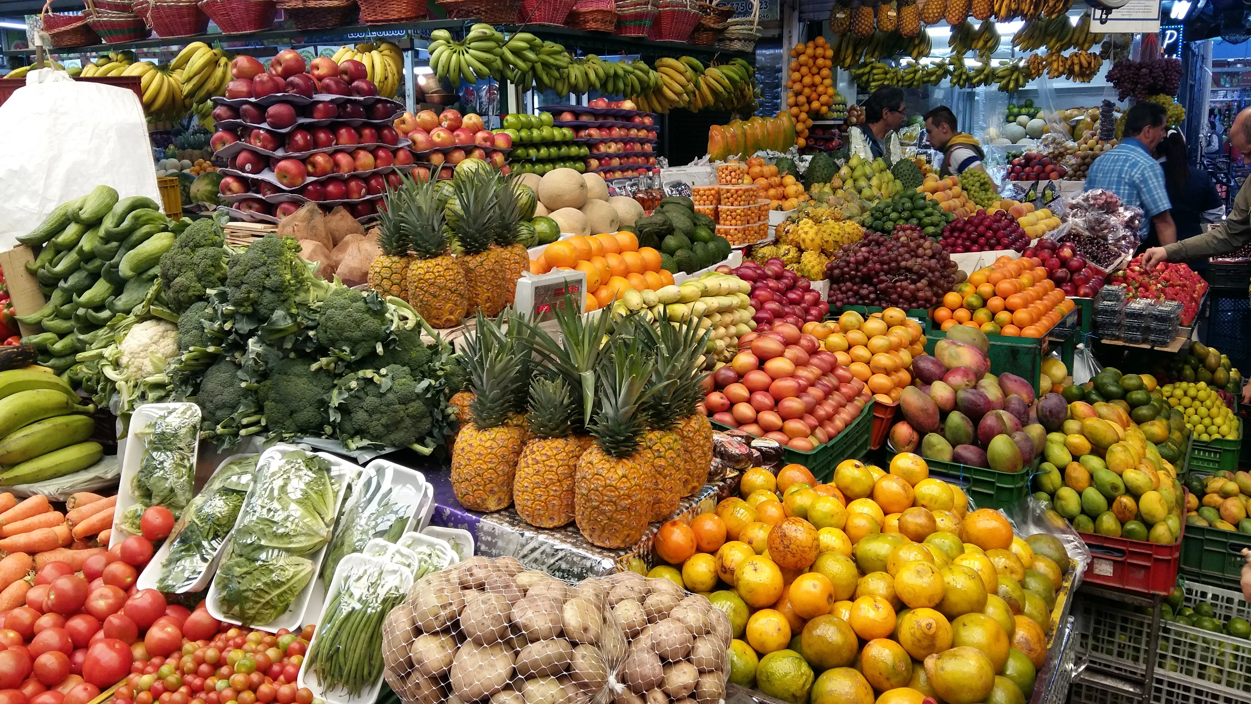 Gintas Local Market Podgorica in Montenegro, europe | Organic Food,Groceries,Fruit & Vegetable,Herbs - Country Helper
