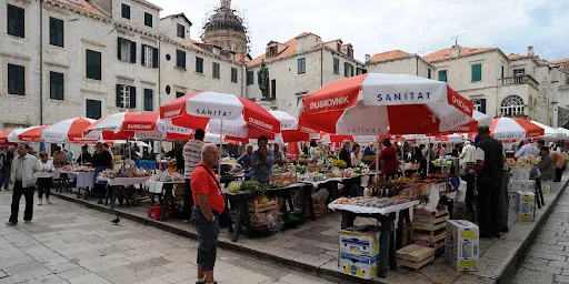 Gunduliceva Poljana Market in Croatia, europe | Souvenirs,Organic Food,Other Crafts,Fruit & Vegetable,Herbs - Country Helper