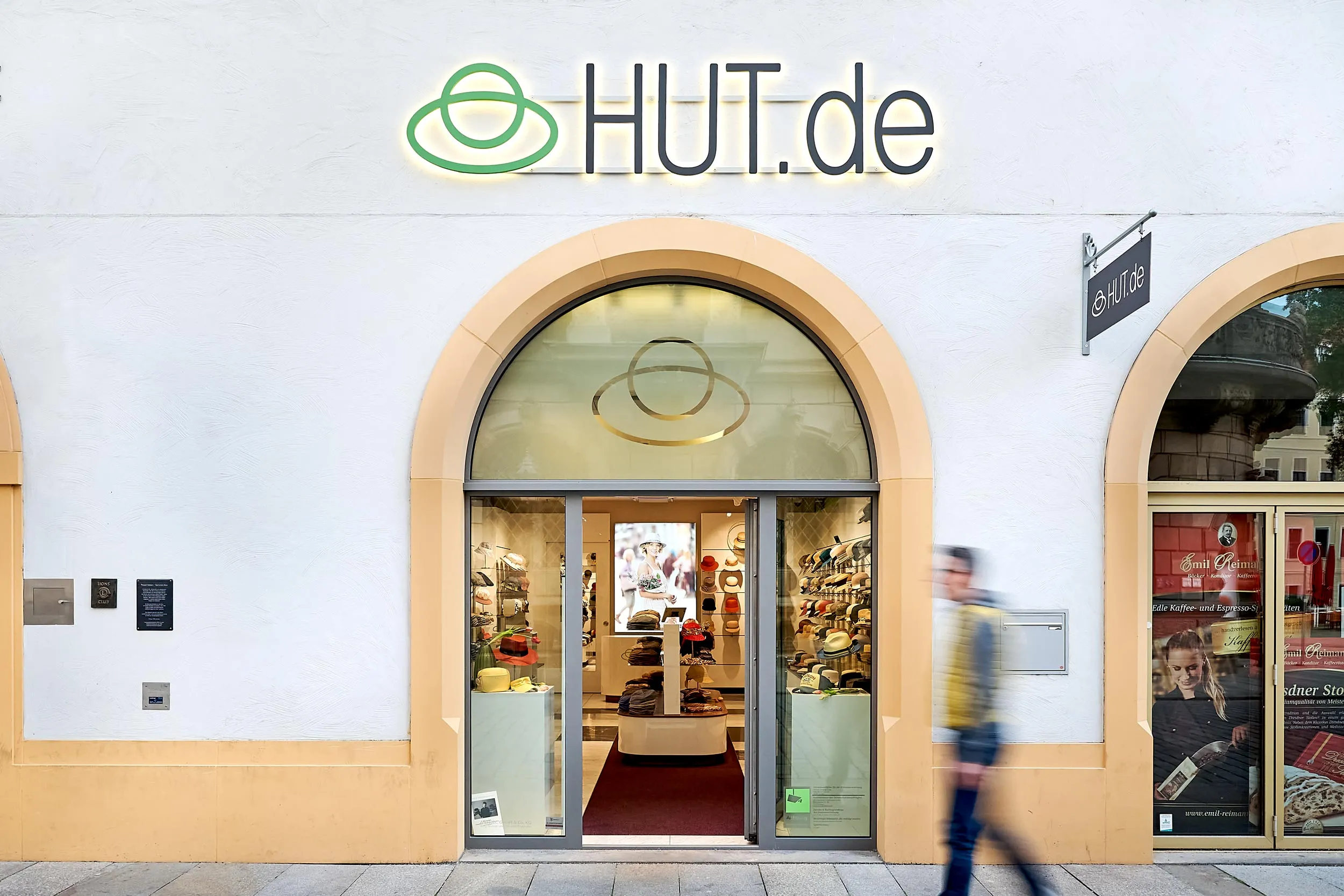 HUT.de Store Dresden in Germany, europe | Accessories - Country Helper