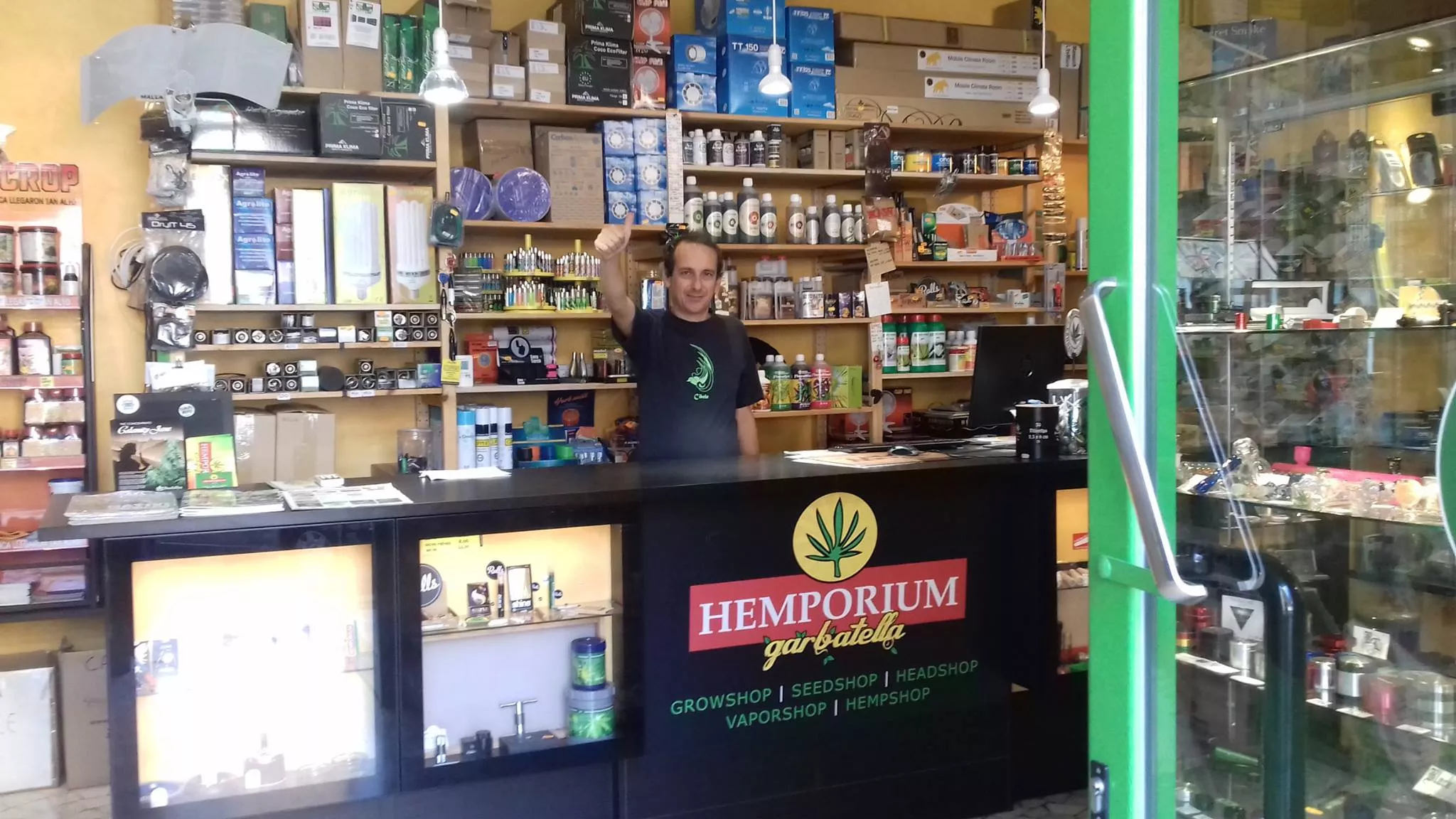 Hemporium Garbatella Growshop in Italy, europe | Cannabis Products - Country Helper