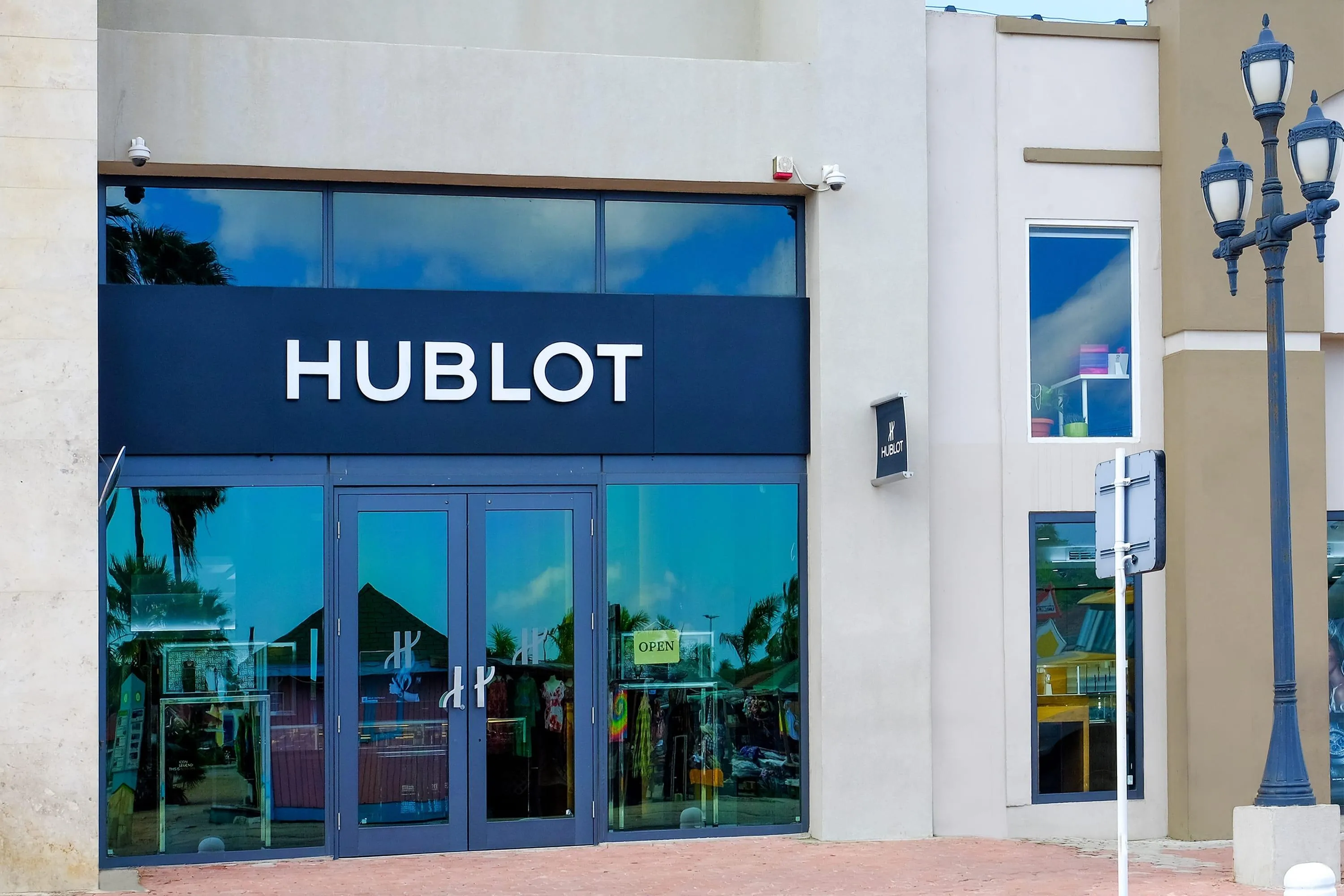 Hublot Aruba Boutique in Aruba, caribbean | Watches - Country Helper