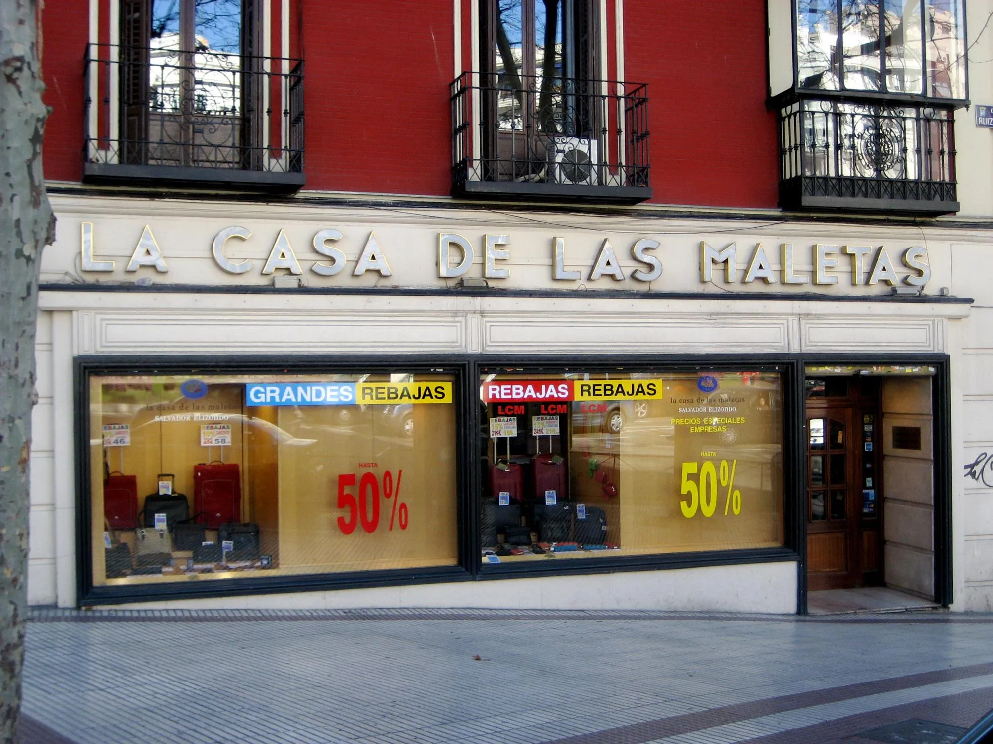 La Casa de las Maletas in Spain, europe | Travel Bags - Country Helper