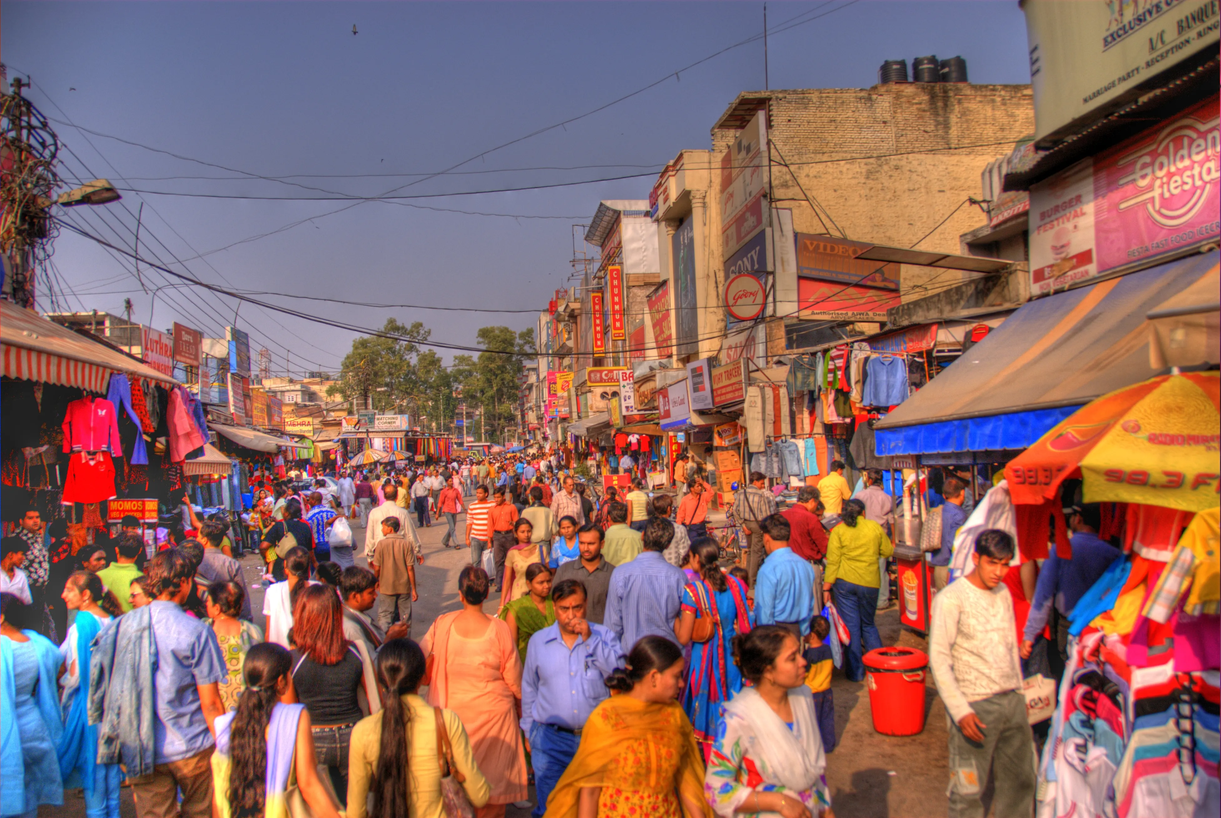 Lajpat Nagar in India, central_asia | Handbags,Shoes,Souvenirs,Accessories,Clothes - Country Helper