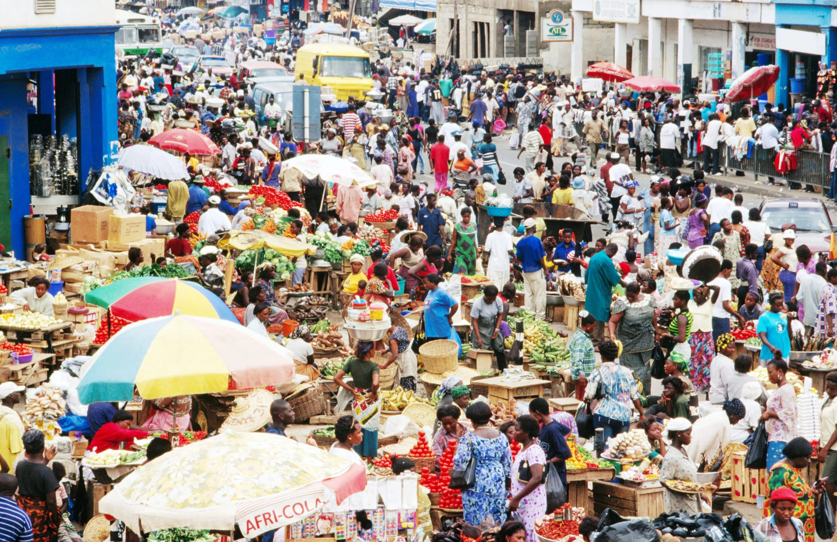 Makola Market in Ghana, africa | Handbags,Shoes,Souvenirs,Accessories,Groceries,Clothes,Gifts,Jewelry - Country Helper