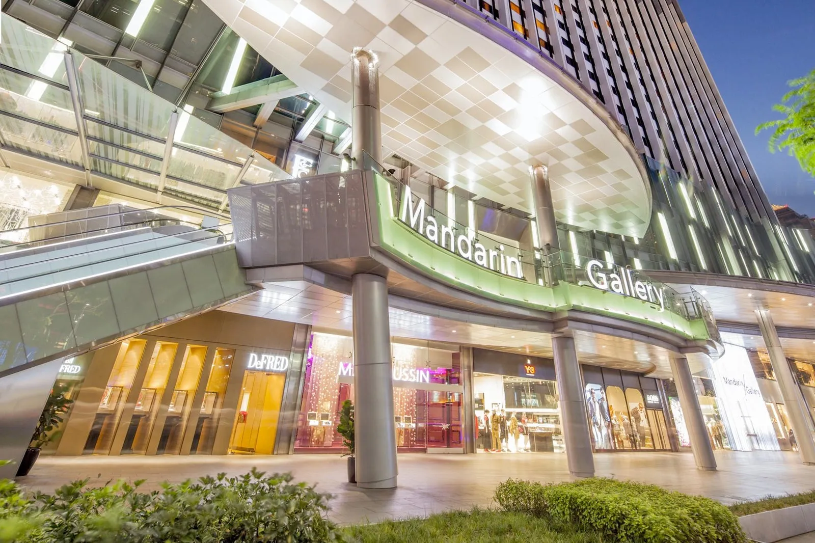 Mandarin Gallery in Singapore, central_asia | Fragrance,Handbags,Shoes,Souvenirs,Accessories,Clothes,Cosmetics - Country Helper