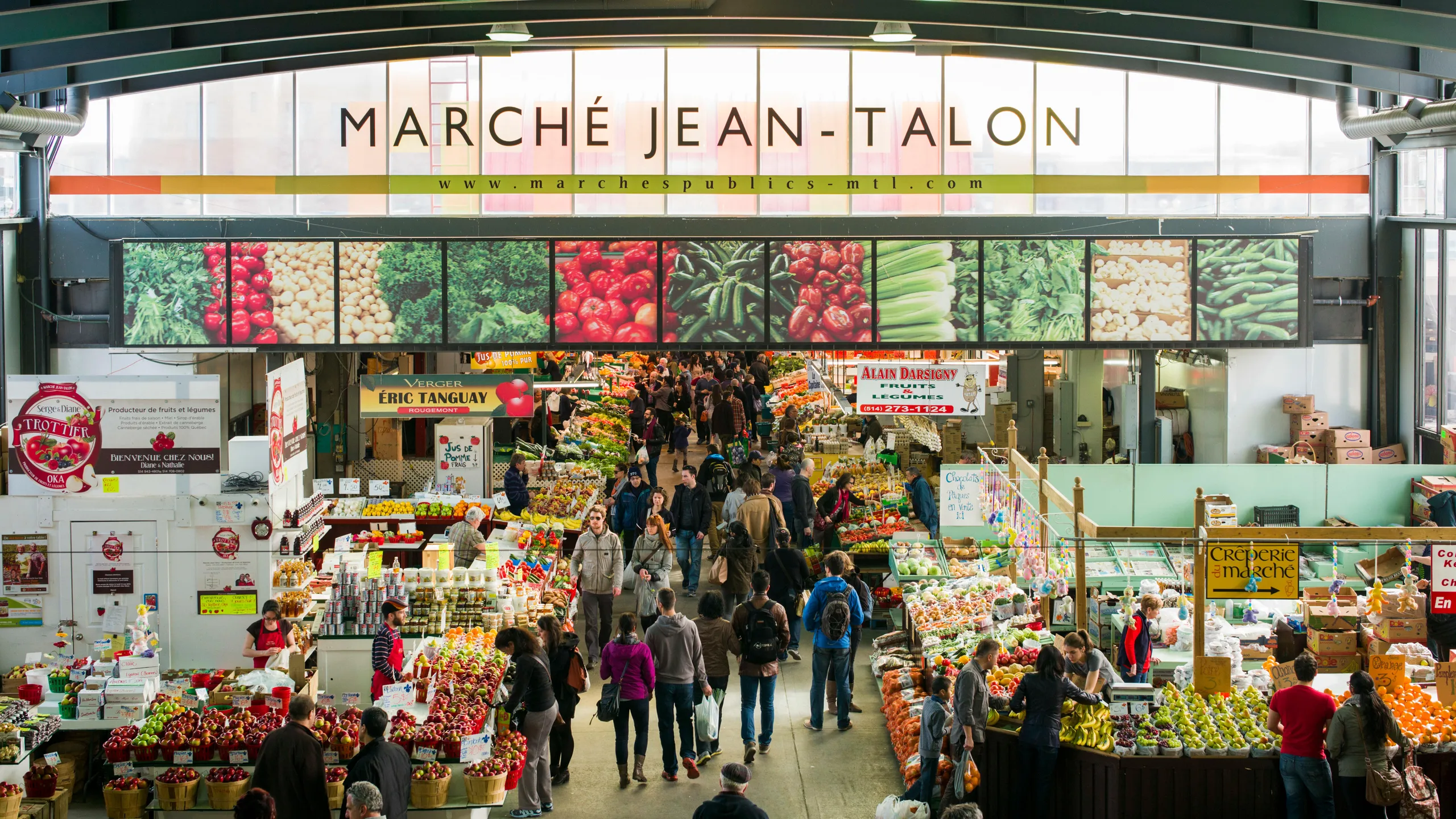 Jean-Talon Market in Canada, north_america | Organic Food,Dairy,Fruit & Vegetable,Herbs - Country Helper