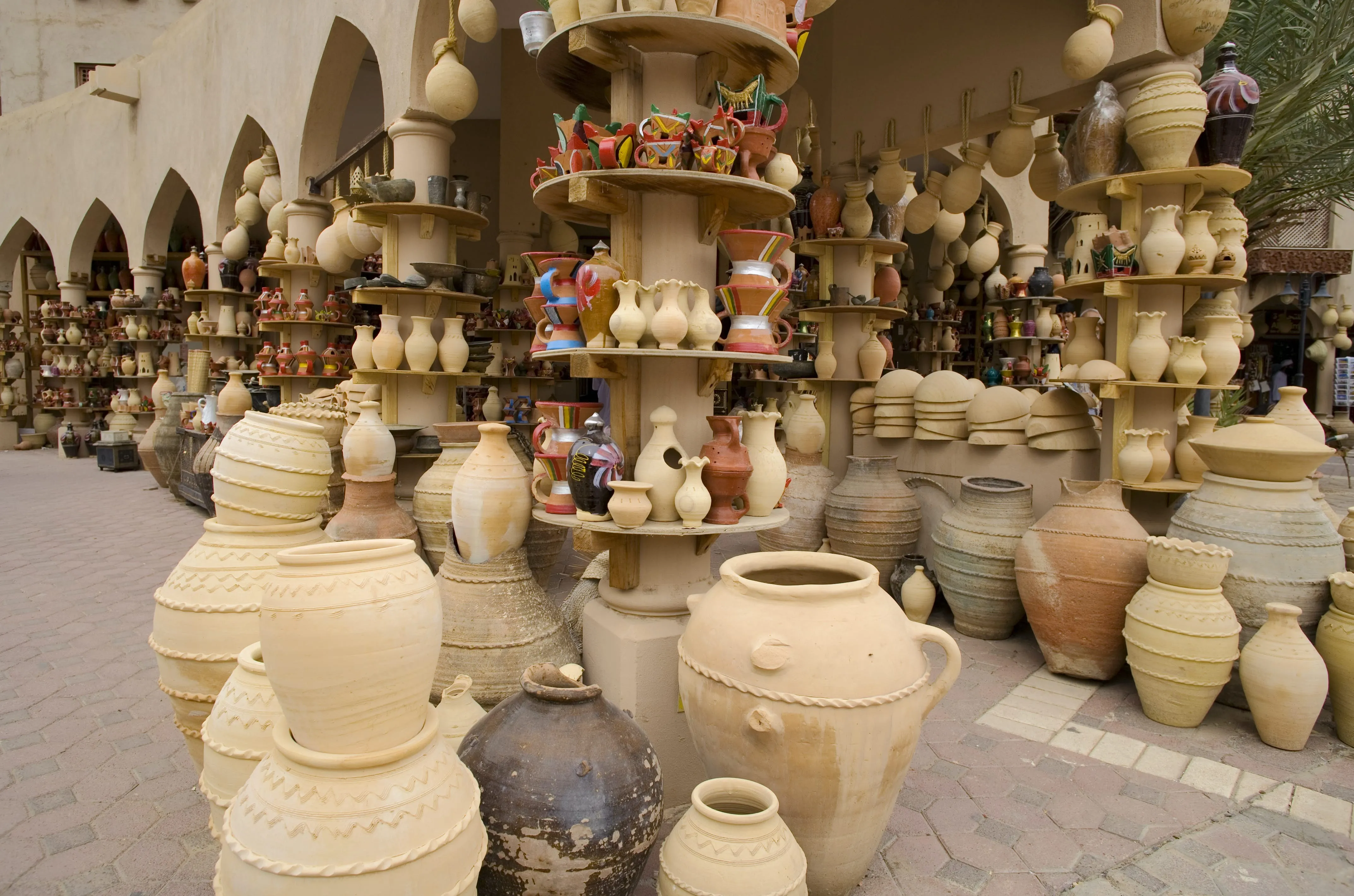 Nizwa Souq in Oman, middle_east | Handbags,Accessories,Clothes,Other Crafts,Handicrafts,Art,Fruit & Vegetable - Country Helper