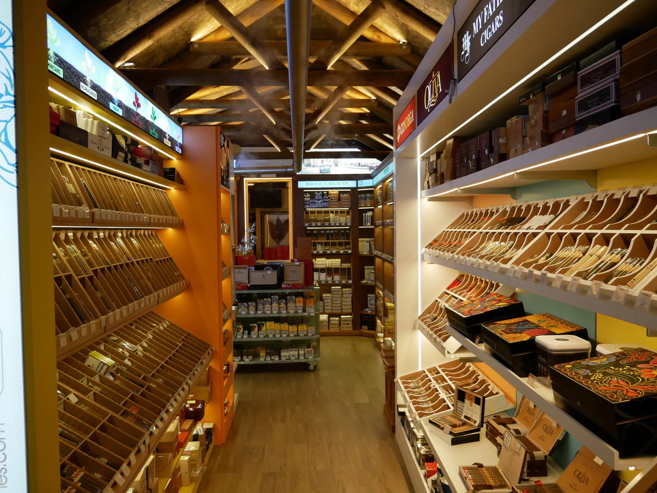 Cigar Shop Magallanes Estanco Habanos Oficial Madrid in Spain, europe | Tobacco Products - Country Helper