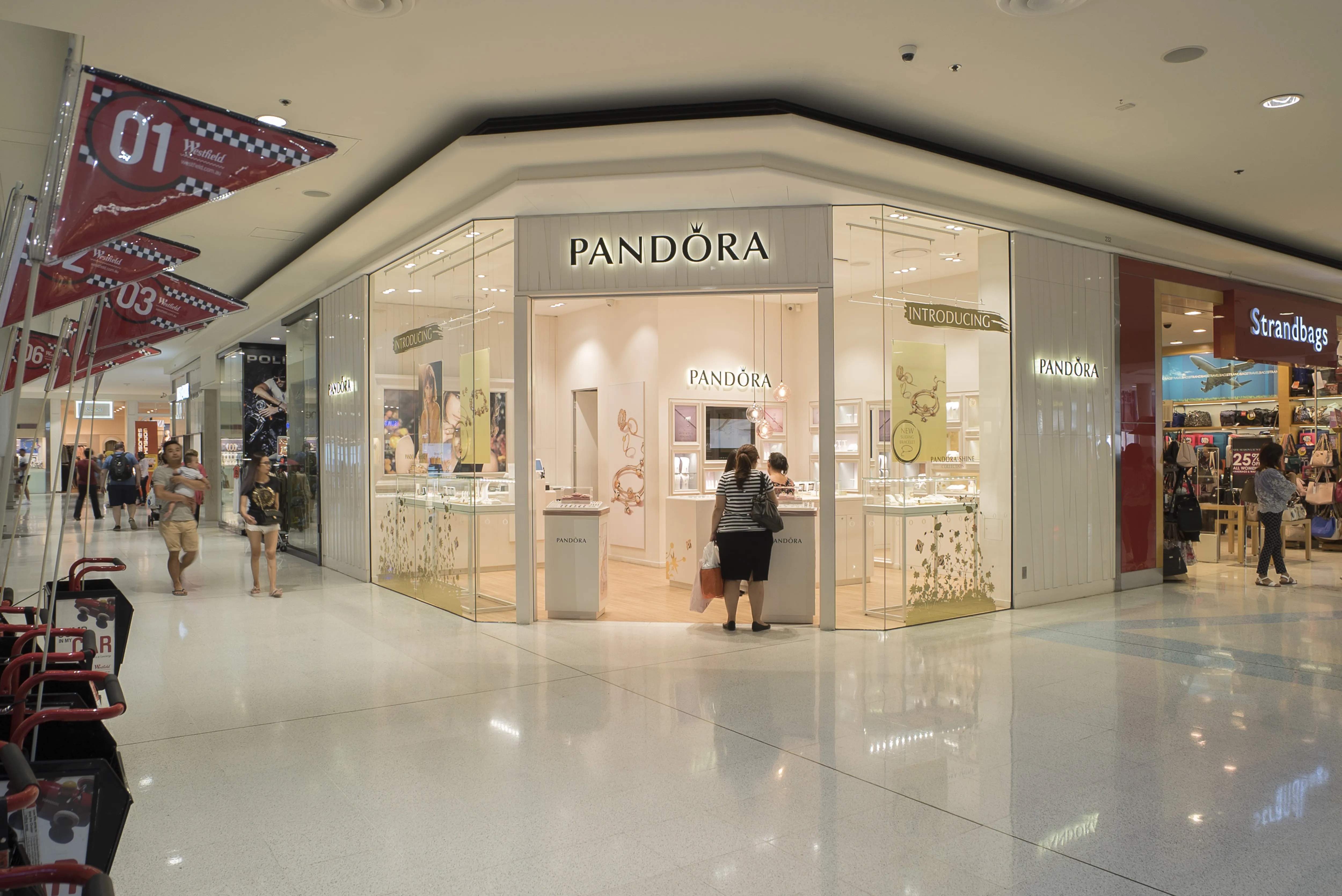 Pandora Liverpool in United Kingdom, europe | Jewelry - Country Helper