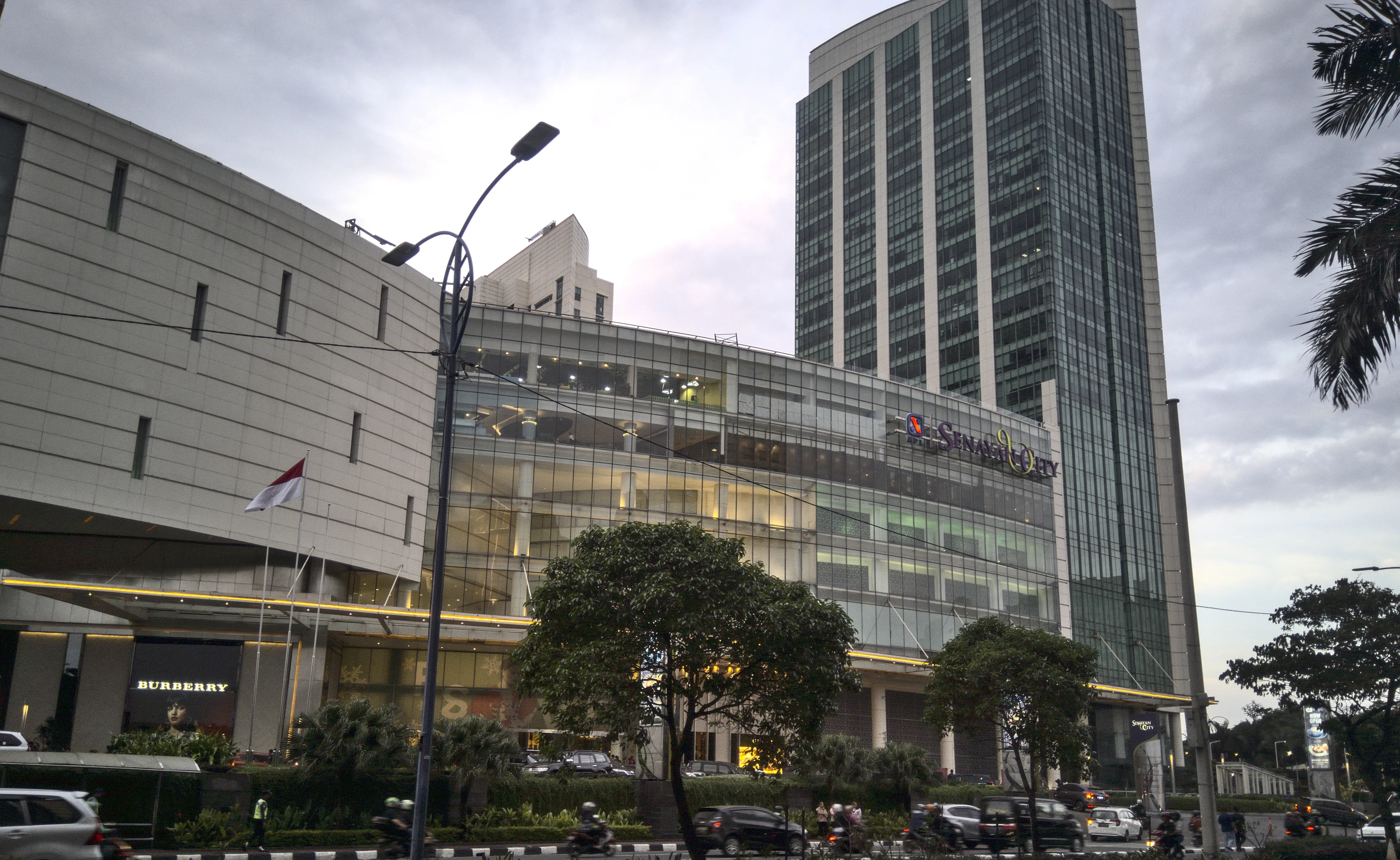 Plaza Senayan in Indonesia, central_asia | Shoes,Accessories,Clothes,Cosmetics,Sportswear - Country Helper