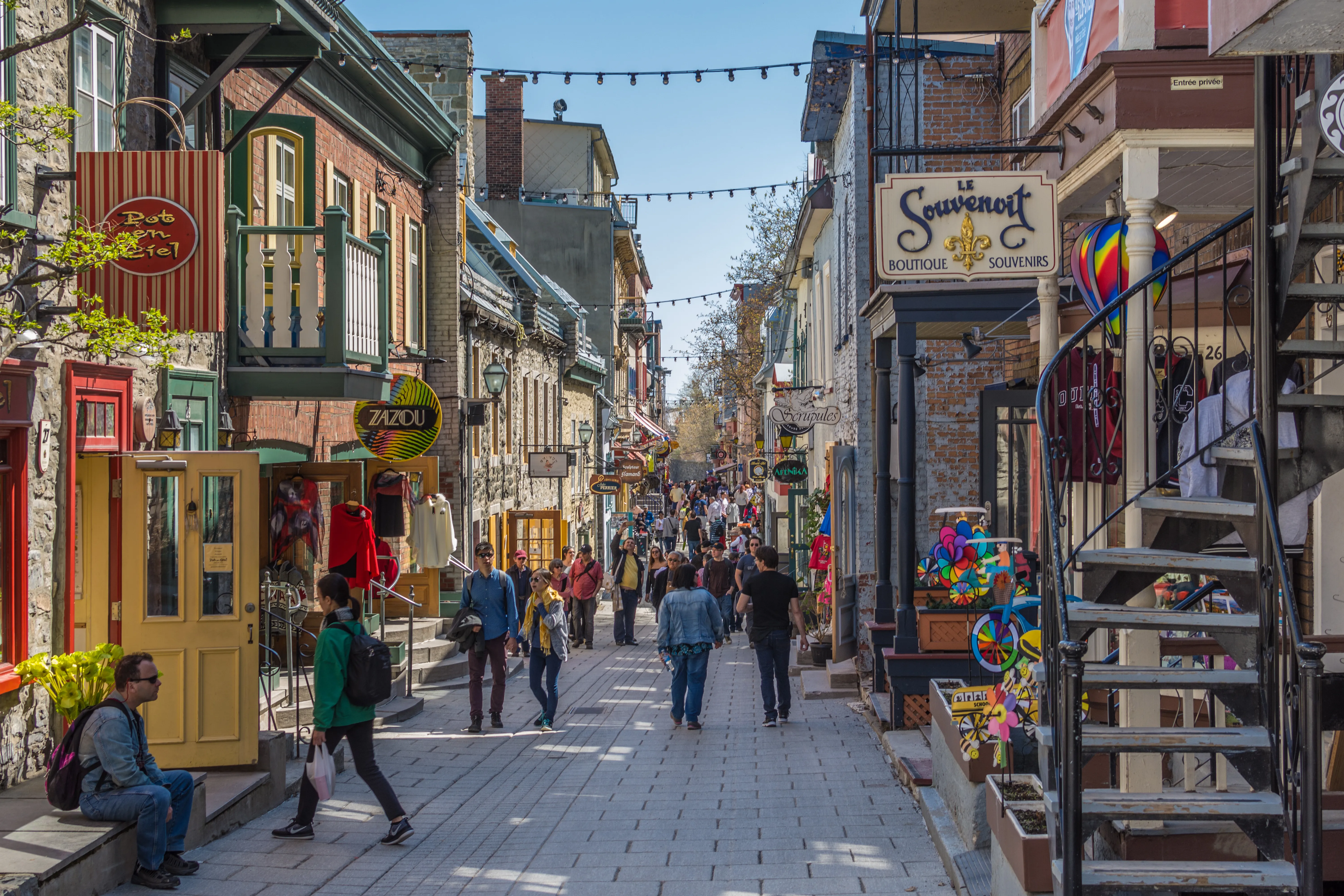 Quartier Petit Champlain in Canada, north_america | Fragrance,Shoes,Accessories,Clothes,Cosmetics - Country Helper