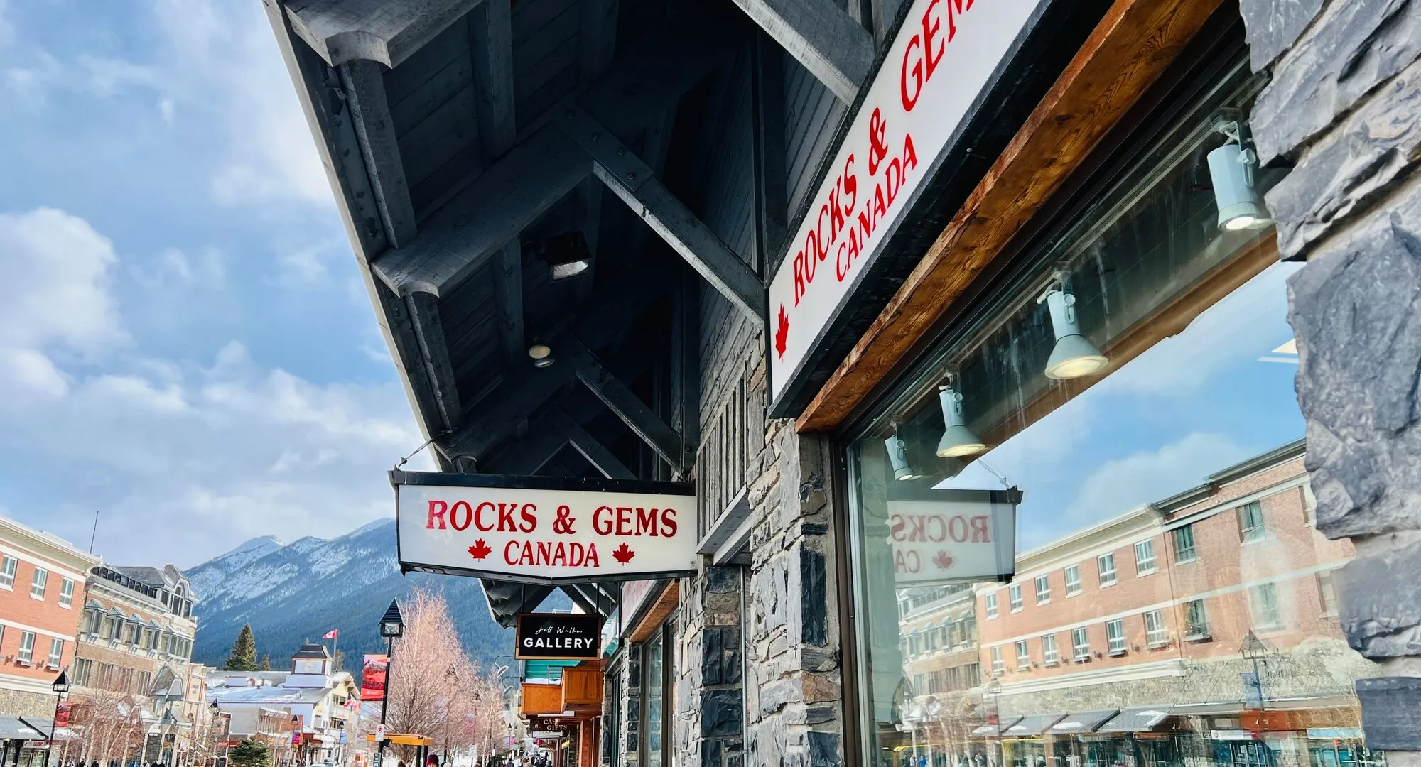 Rocks & Gems Canada in Canada, north_america | Jewelry - Country Helper