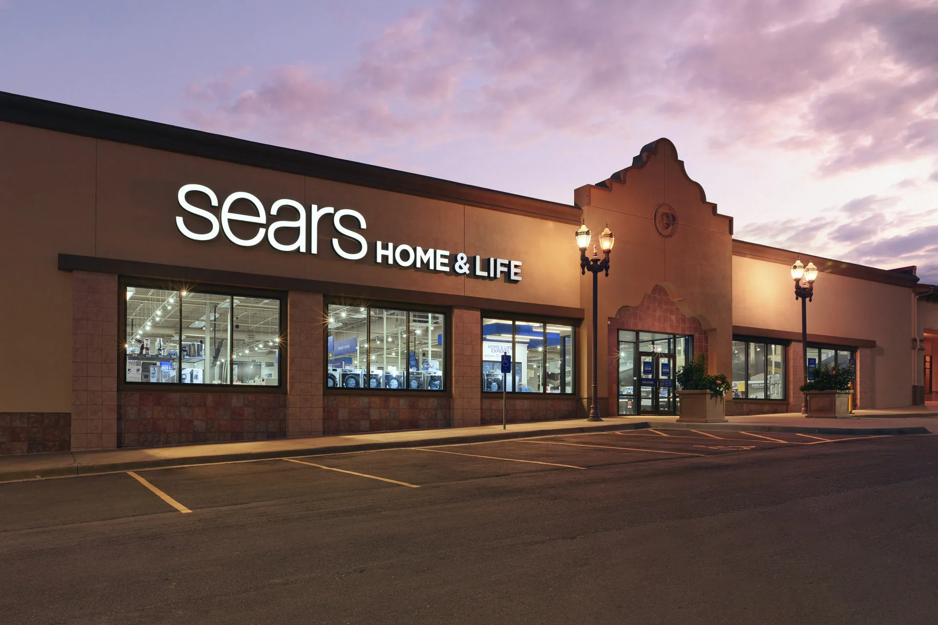 Sears in Mexico, north_america | Fragrance,Shoes,Clothes,Cosmetics,Sportswear - Country Helper
