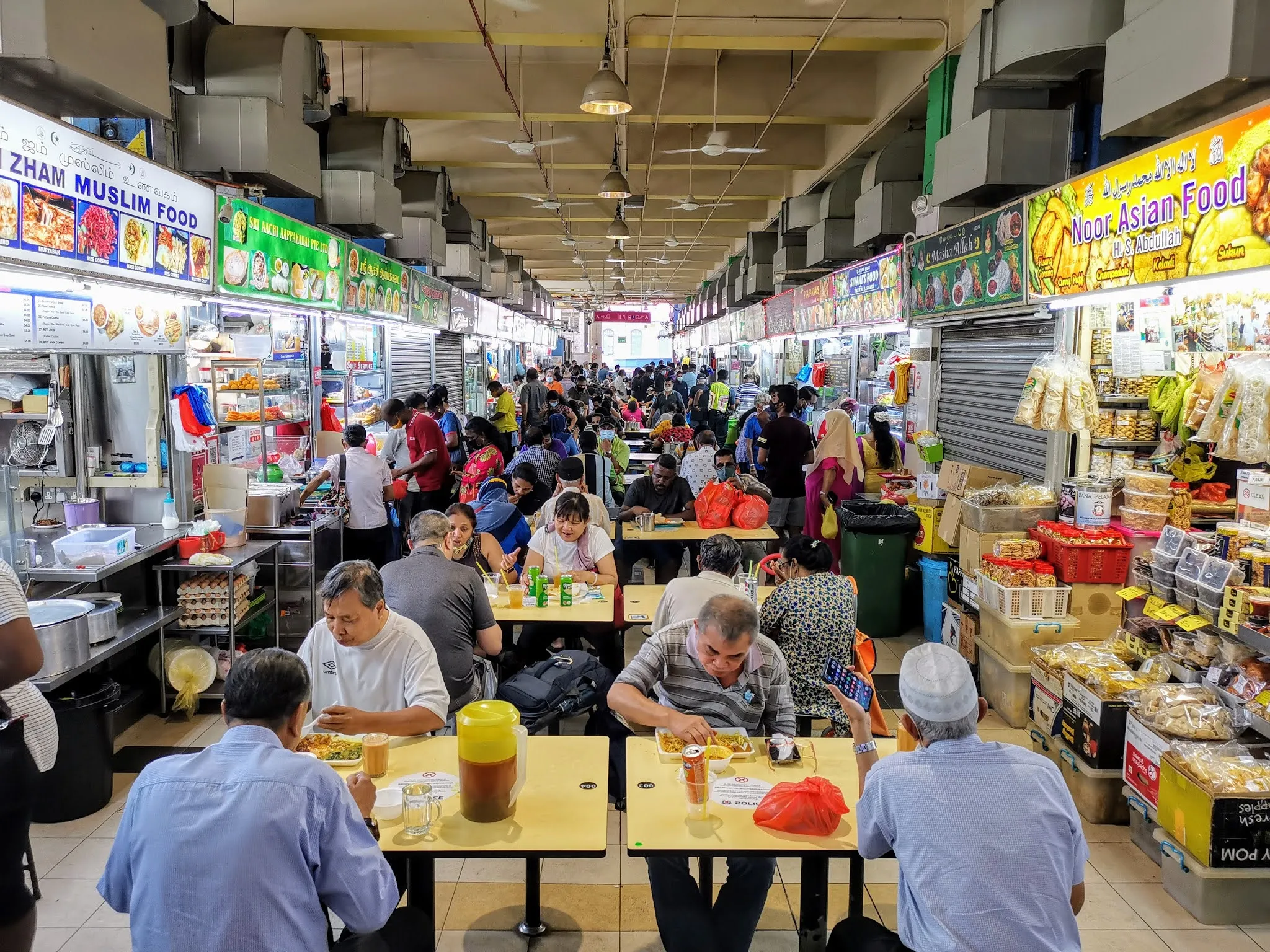 Tekka Centre in Singapore, central_asia | Shoes,Organic Food,Groceries,Clothes,Fruit & Vegetable,Meat,Tea - Country Helper