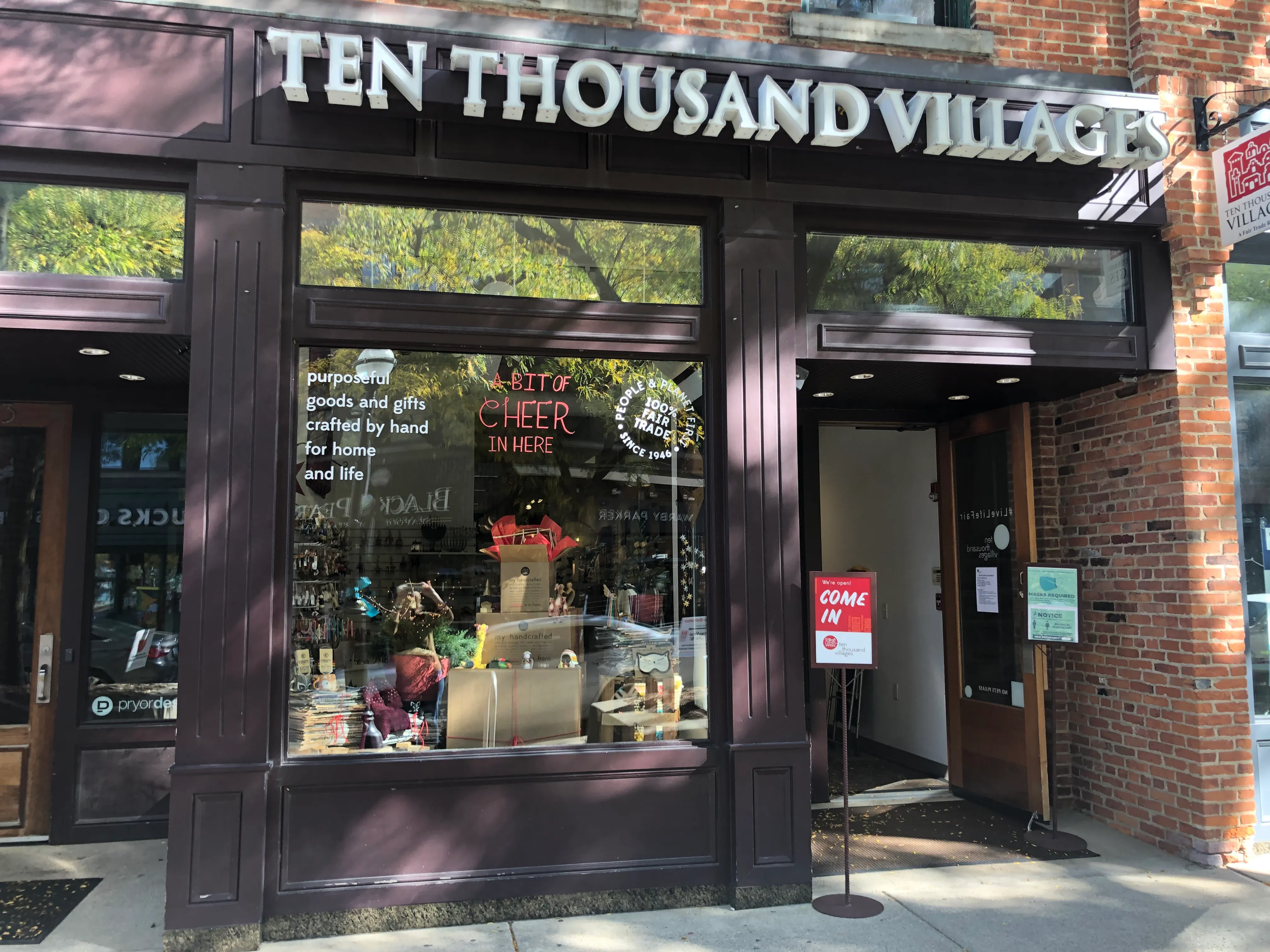 Ten Thousand Villages in USA, north_america | Souvenirs - Country Helper