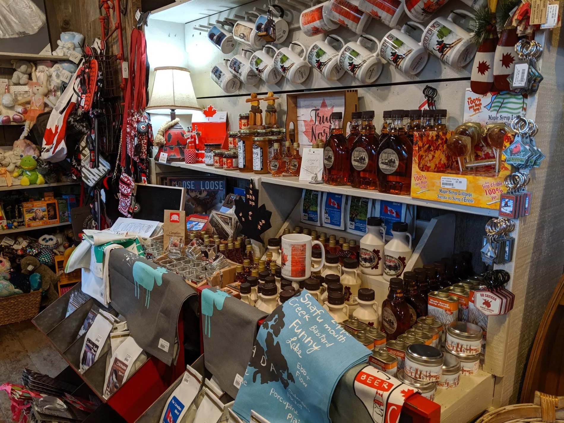 The Olde Stanton Store in Canada, north_america | Souvenirs - Country Helper