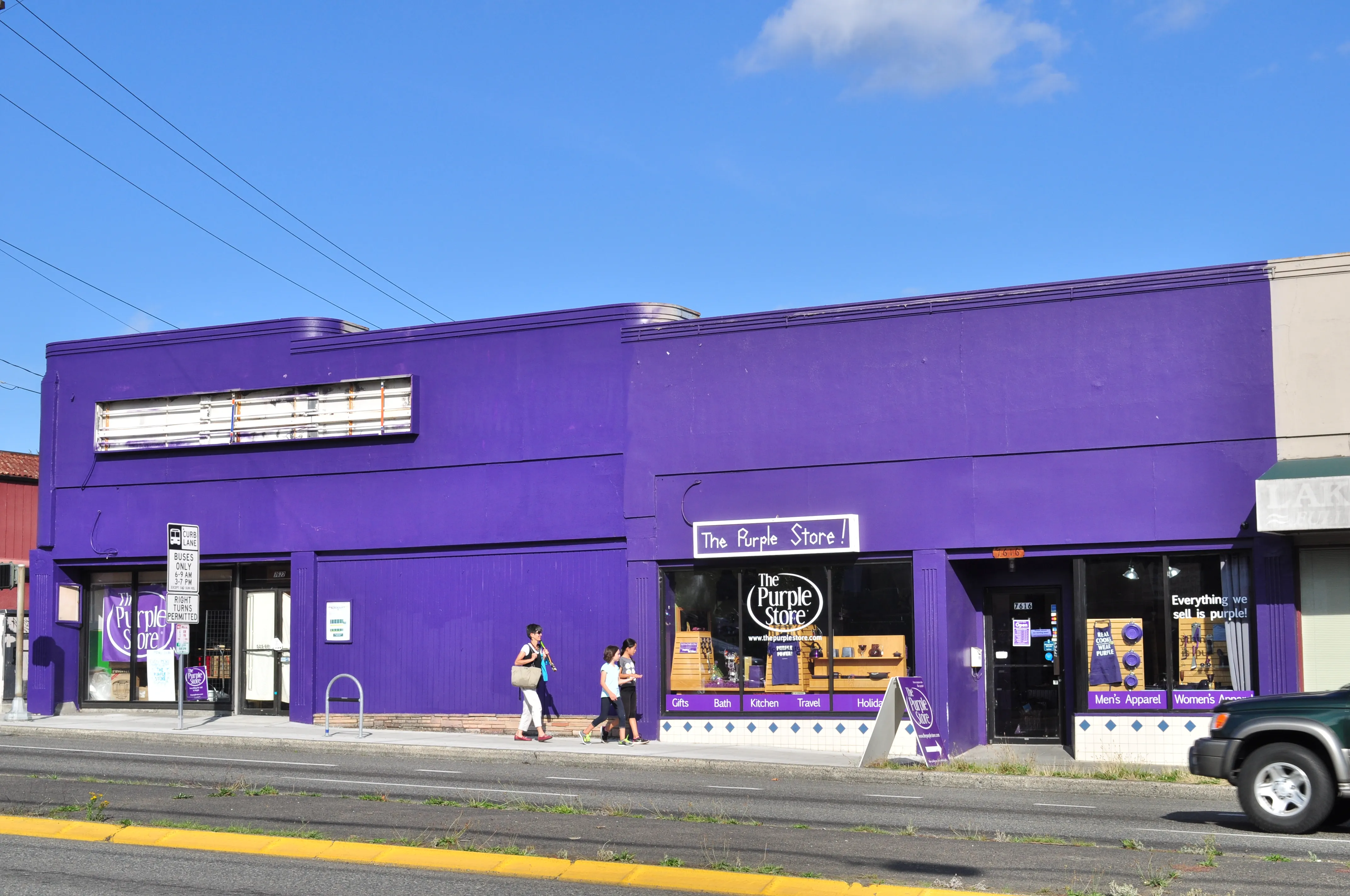 The Purple Store in USA, north_america | Souvenirs - Country Helper
