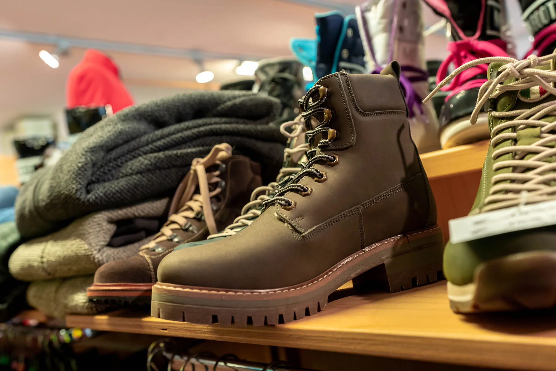Timberland Store in Italy, europe | Shoes - Country Helper