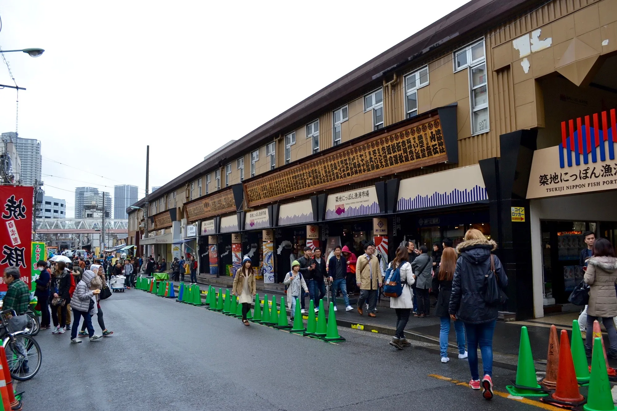 Tsukiji Nippon Fish Port Market in Japan, east_asia | Seafood - Country Helper