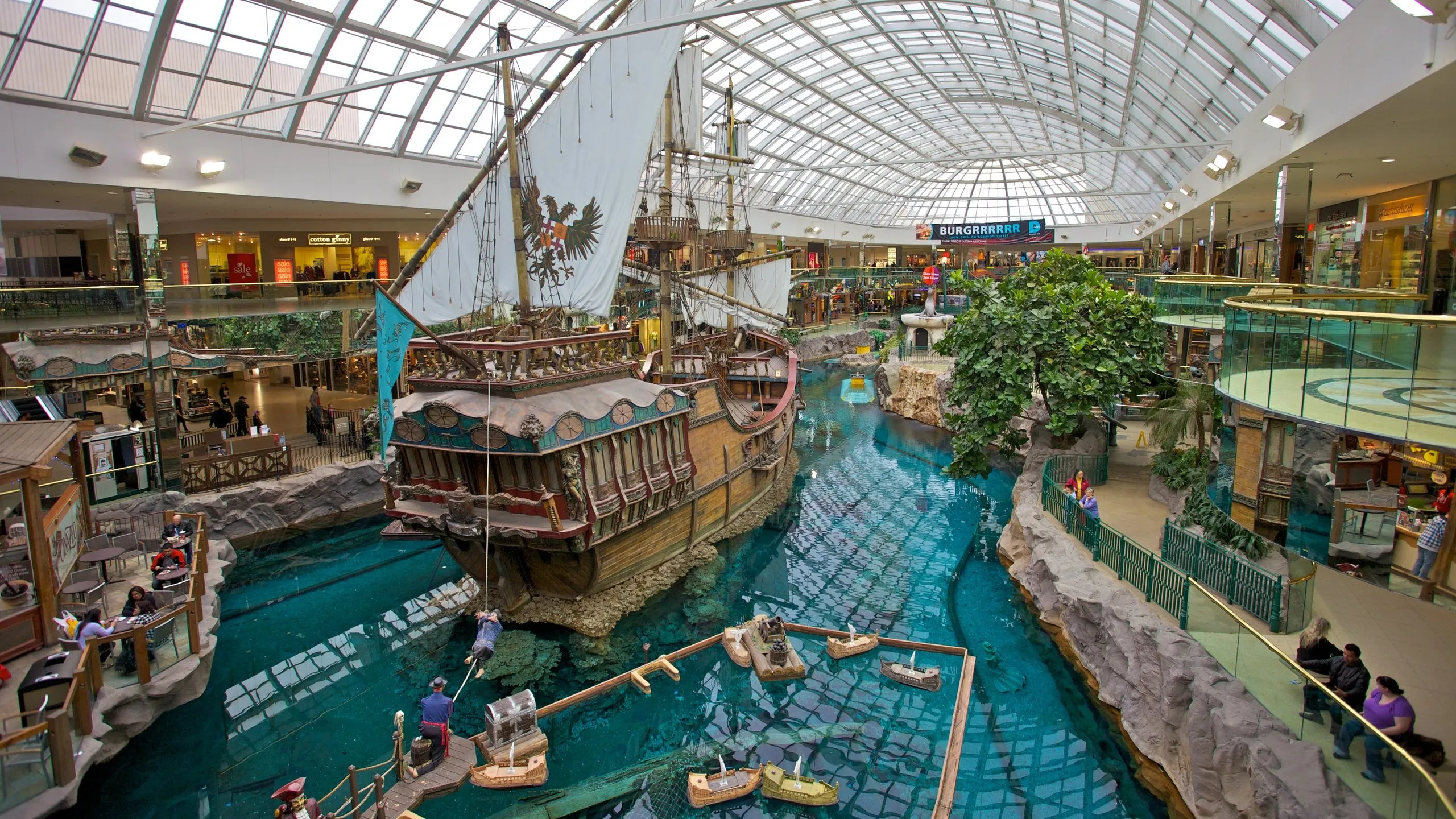 West Edmonton Mall in Canada, north_america | Fragrance,Handbags,Shoes,Clothes,Cosmetics,Sportswear - Country Helper