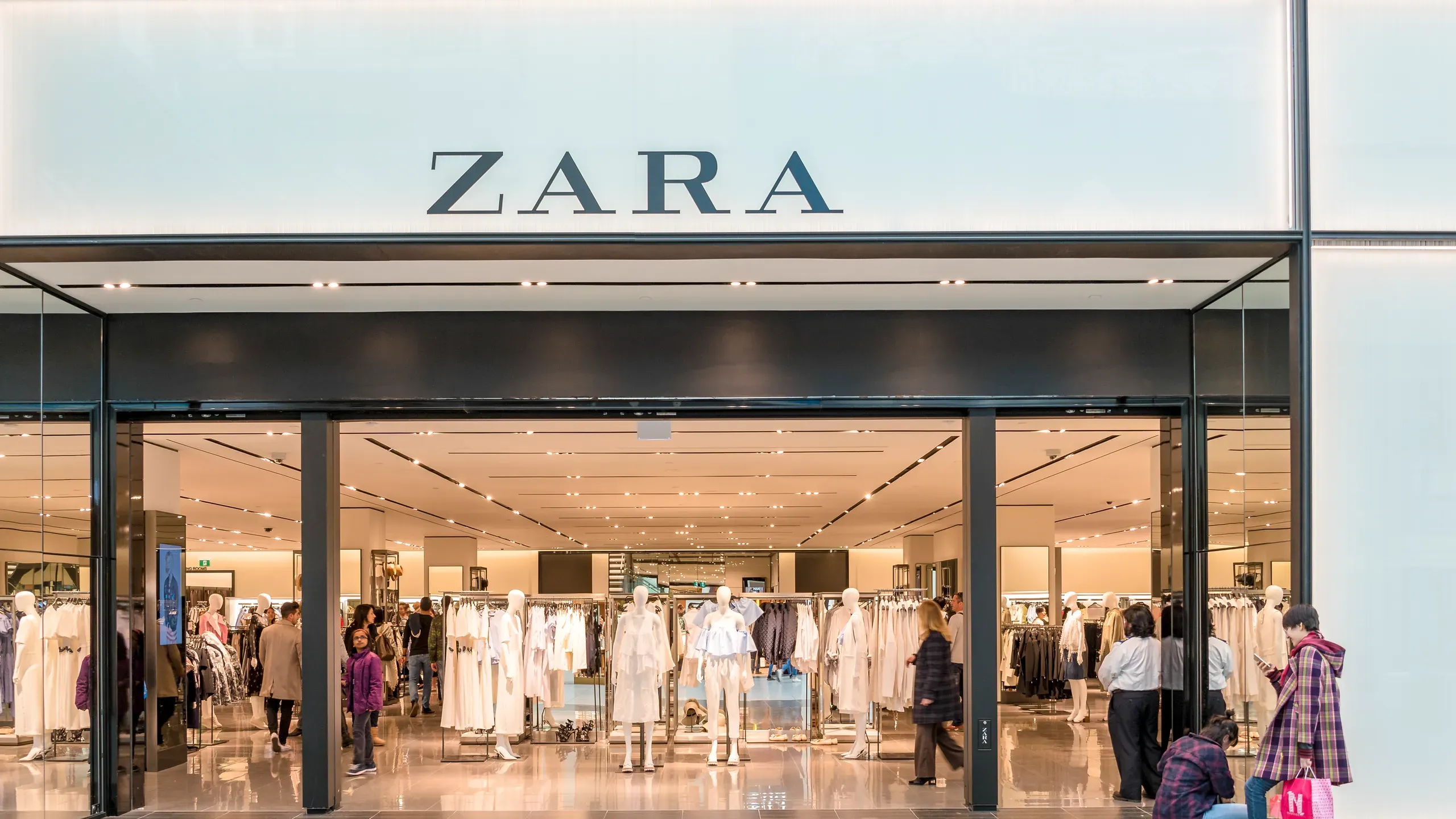 Zara Boutique in Senegal, africa | Accessories,Clothes - Country Helper