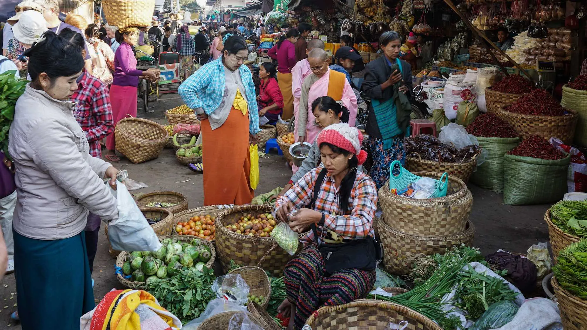 Zegyo Market in Myanmar, central_asia | Organic Food,Groceries,Clothes,Handicrafts,Fruit & Vegetable,Herbs,Meat - Country Helper